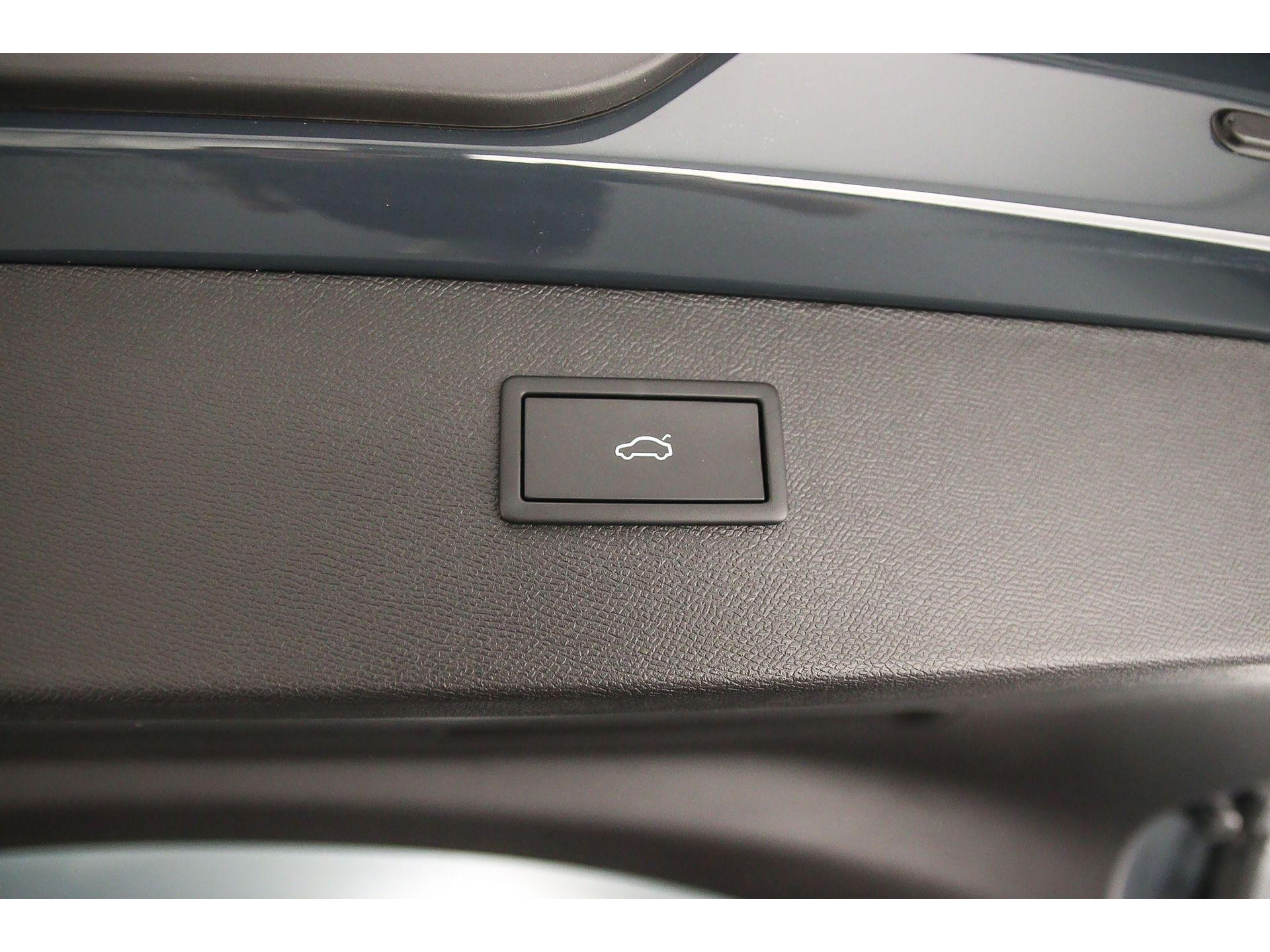 elektrisch bedienbare achterklep met sensorsturing