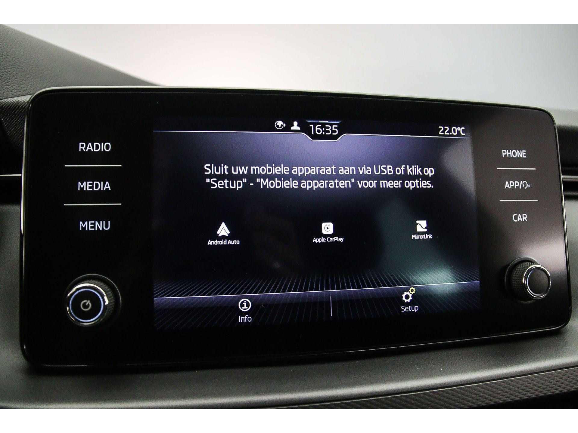 Apple Carplay/Android Auto