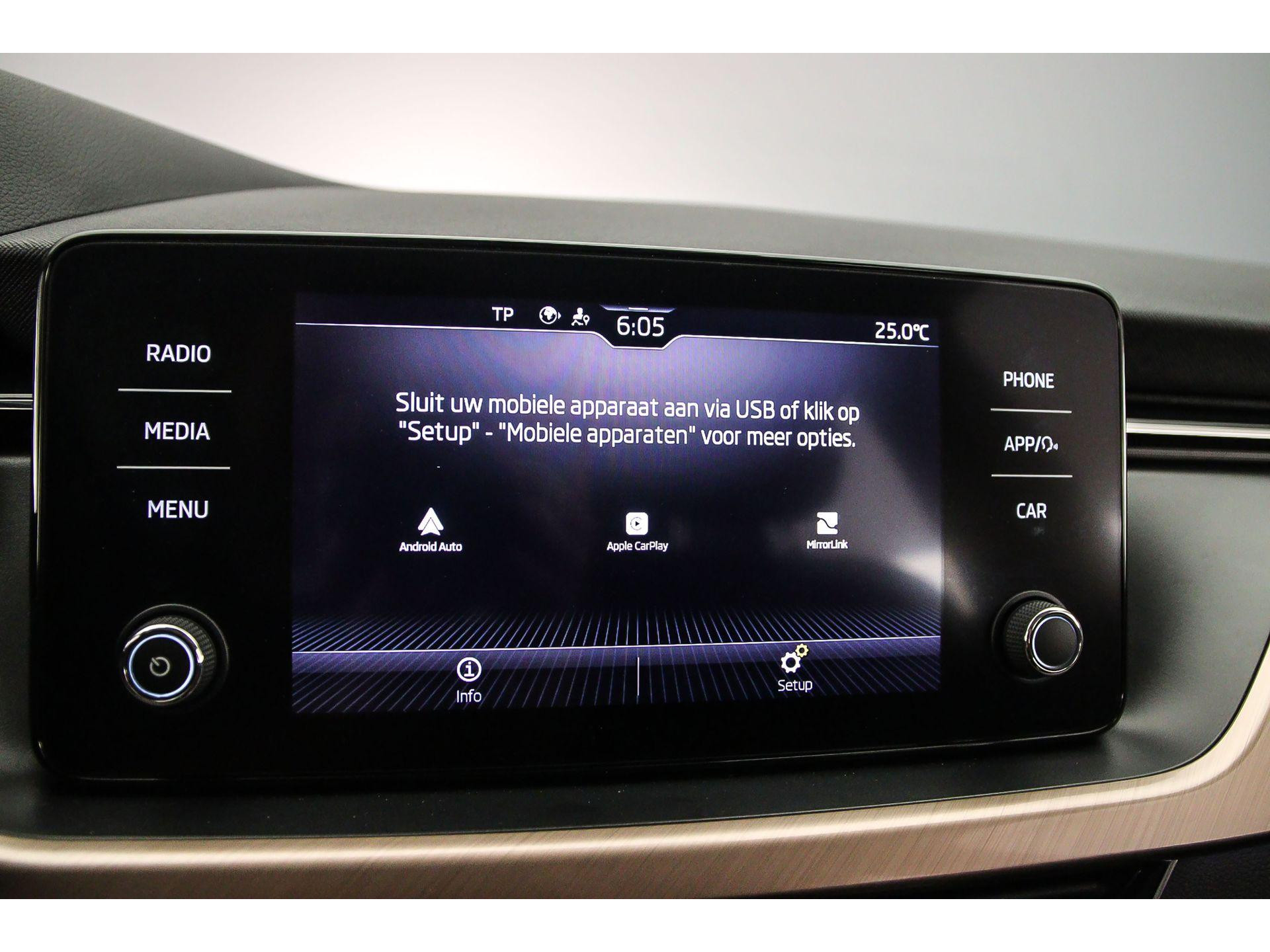 Apple Carplay/Android Auto