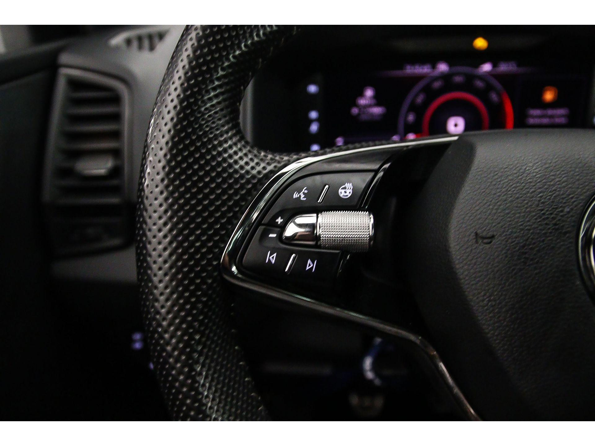 Multifunctioneel 2-spaaks lederen stuurwiel met stuurwielverwarming voor handgeschakelde transmissie