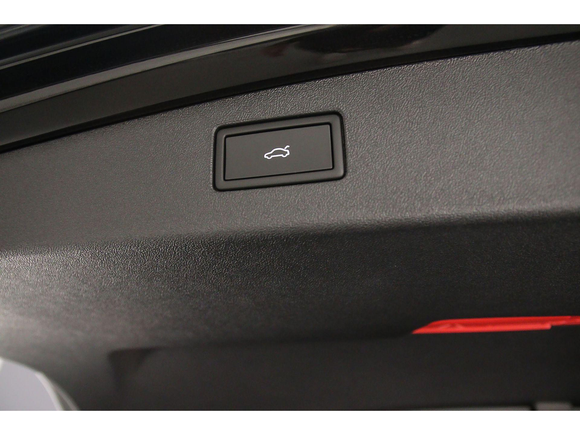 elektrisch bedienbare achterklep met sensorsturing