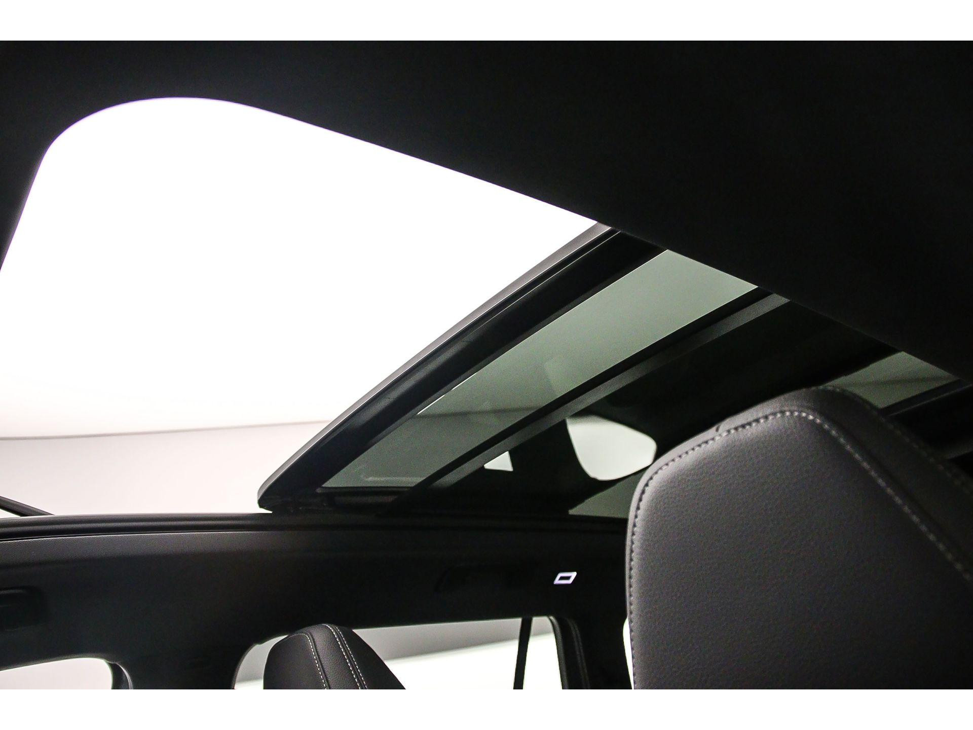 Elektrisch bedienbaar panoramisch glazen schuif-/kanteldak