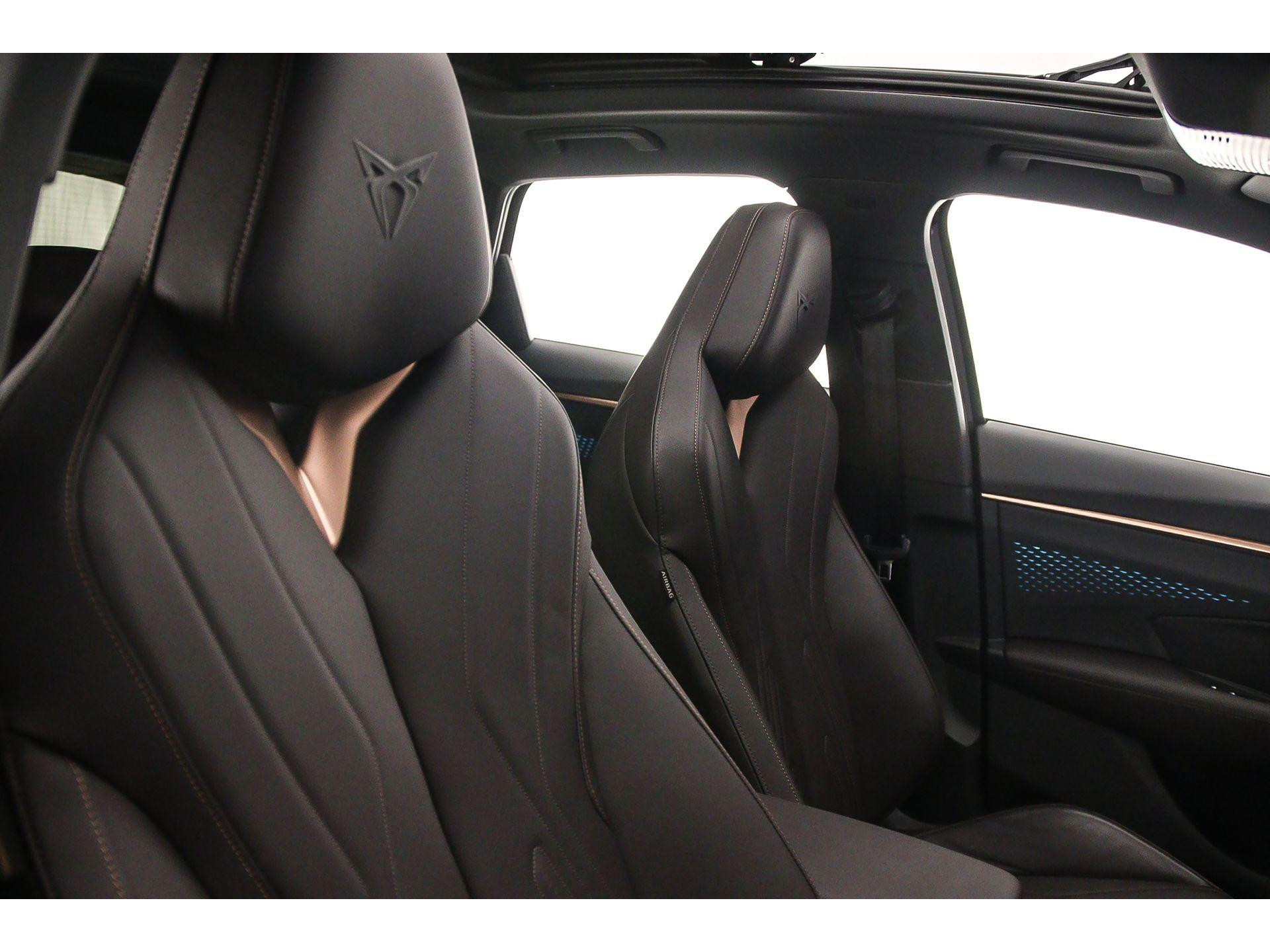 Stoelbekleding leer ''Deep Burgundy &amp; Backing Cooper'', koperen stiksels