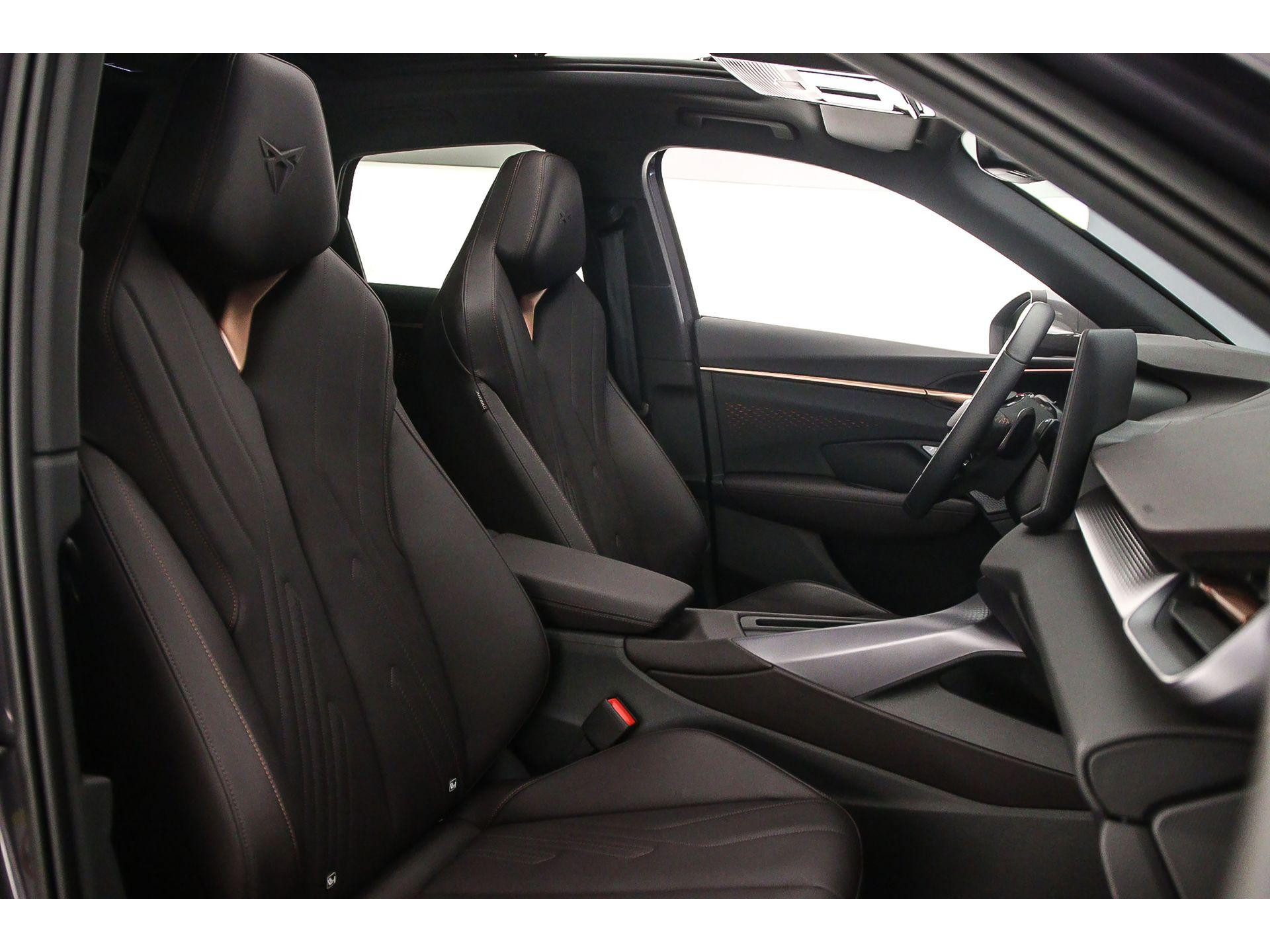 Stoelbekleding leer ''Deep Burgundy &amp; Backing Cooper'', koperen stiksels