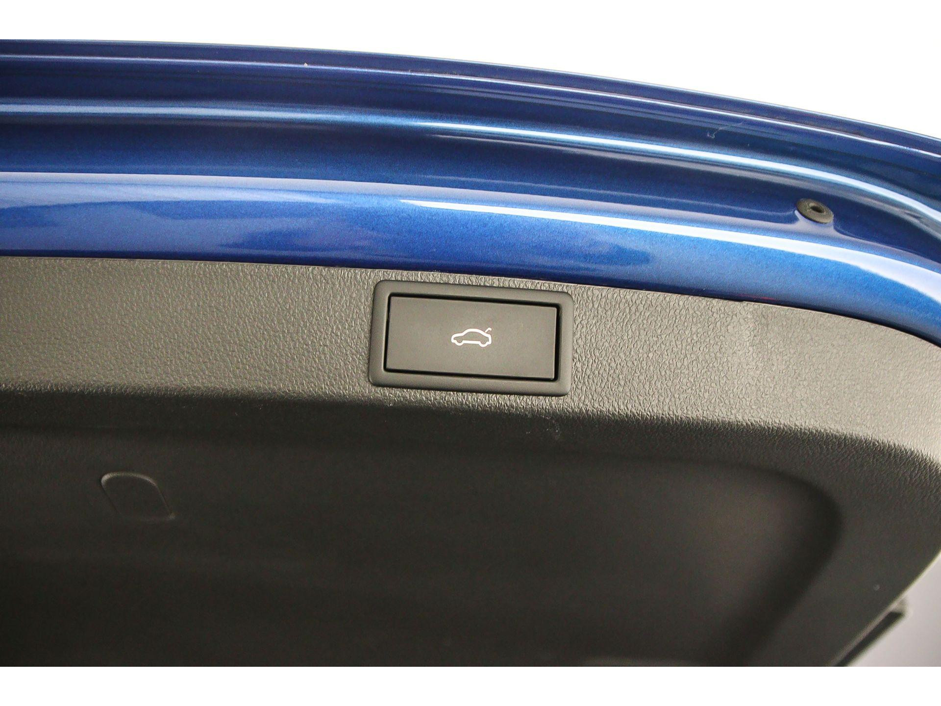 Elektrisch bedienbare achterklep