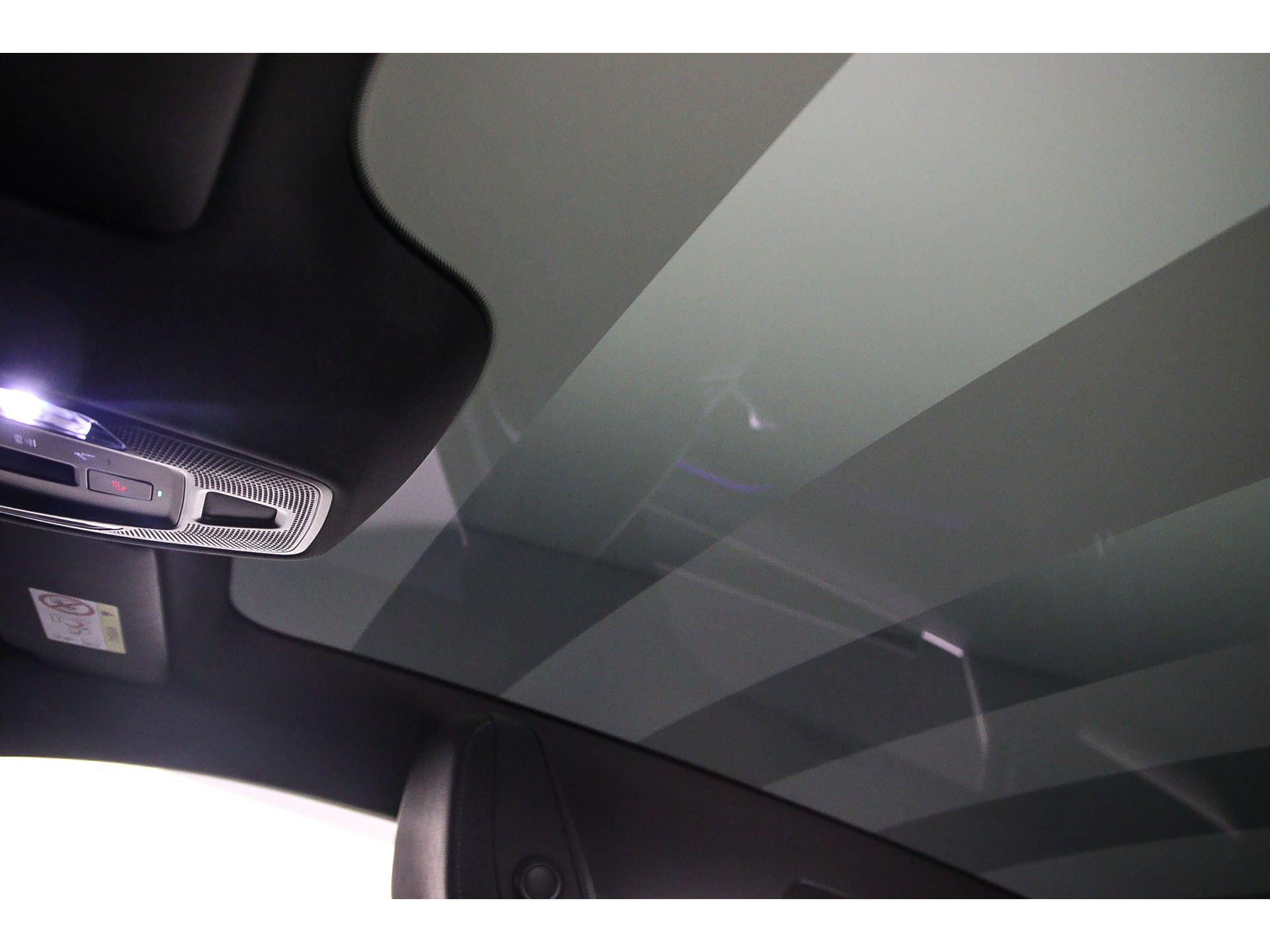 Glazen panoramadak met variabele transparantie