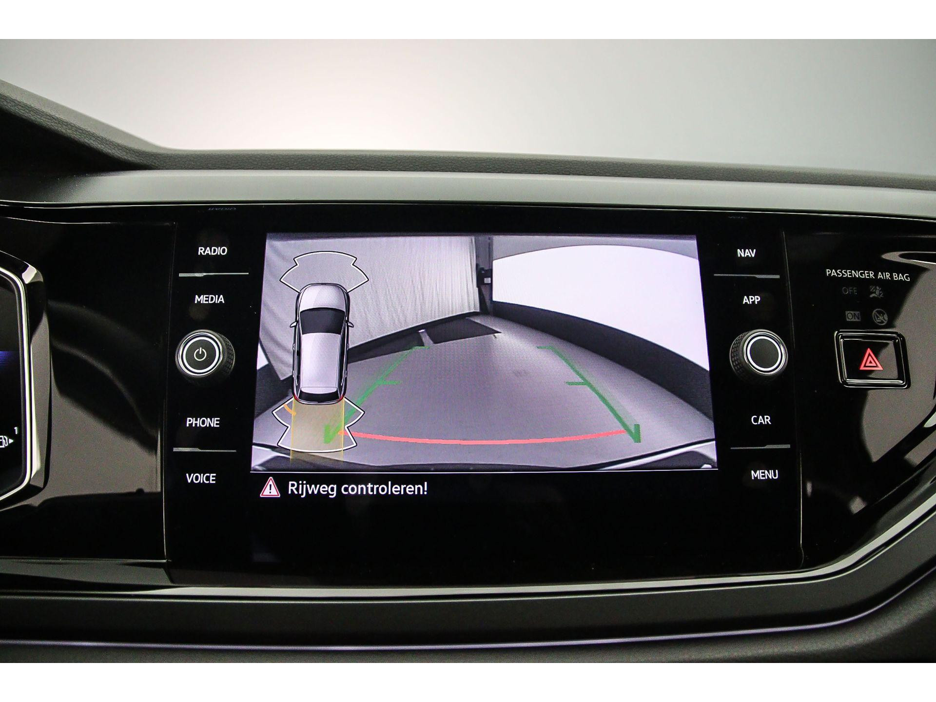 Achteruitrijcamera (Rear View)