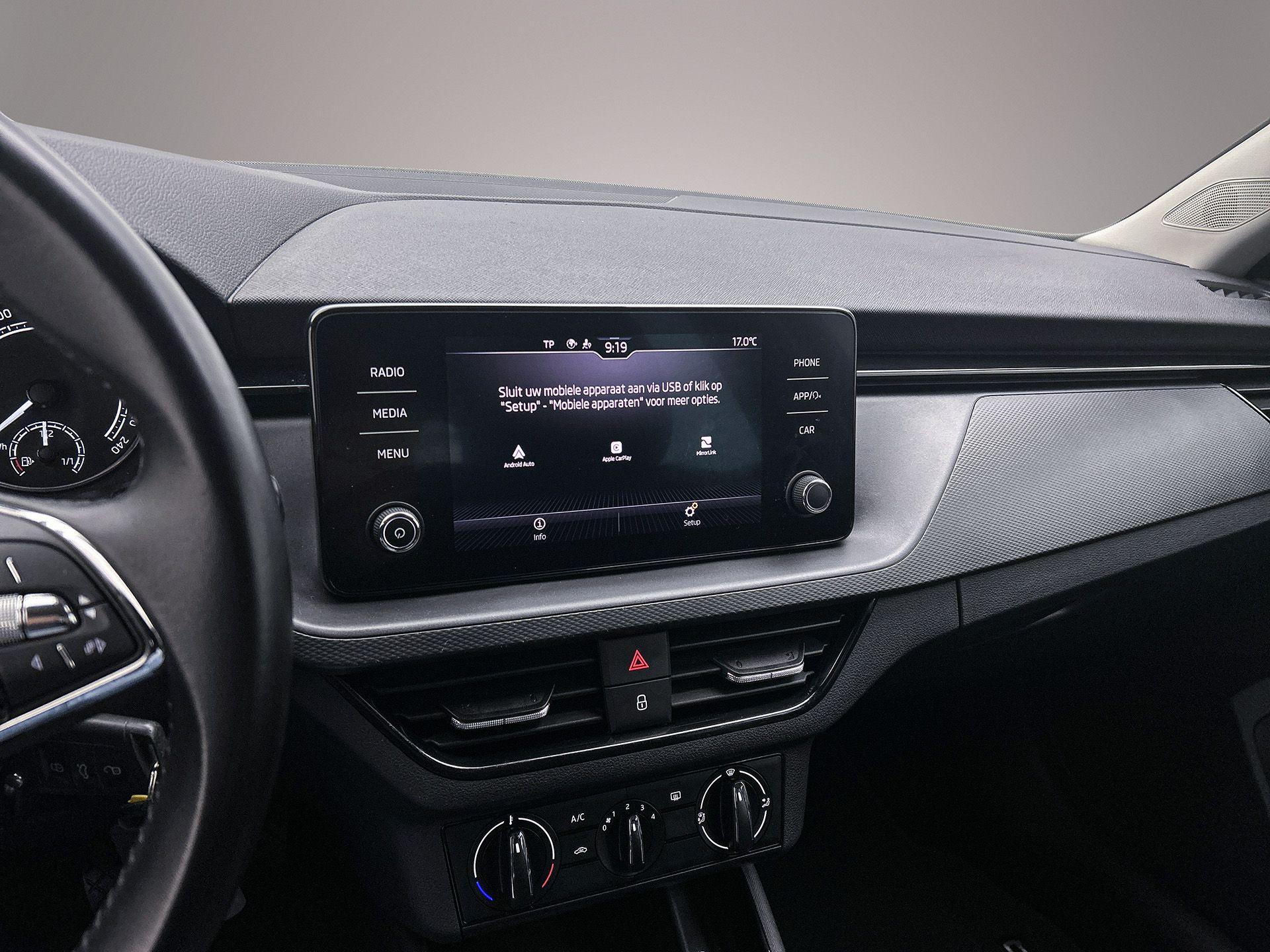 Apple Carplay/Android Auto