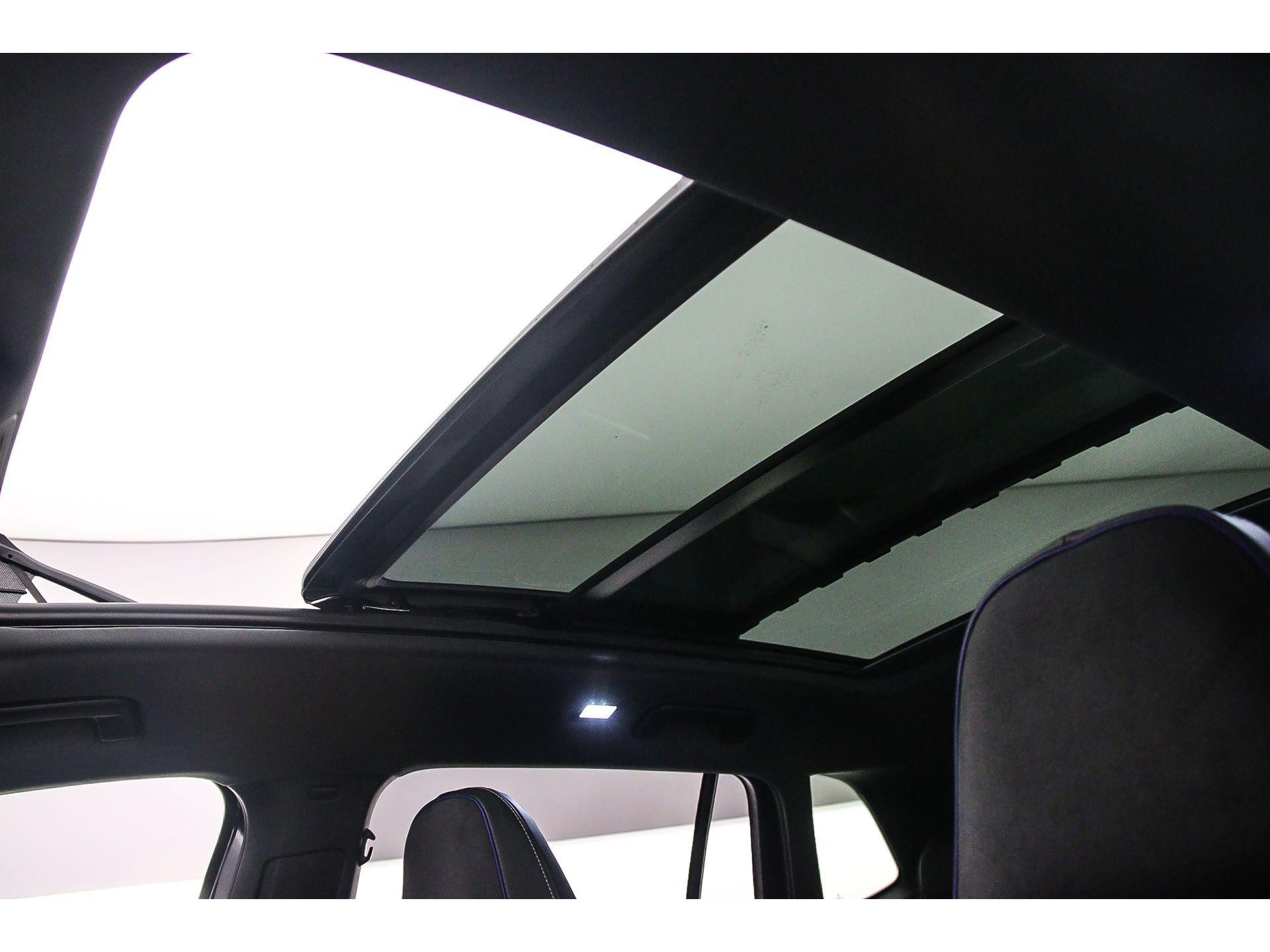 Panoramisch schuif-, kanteldak, elektrisch bedienbaar