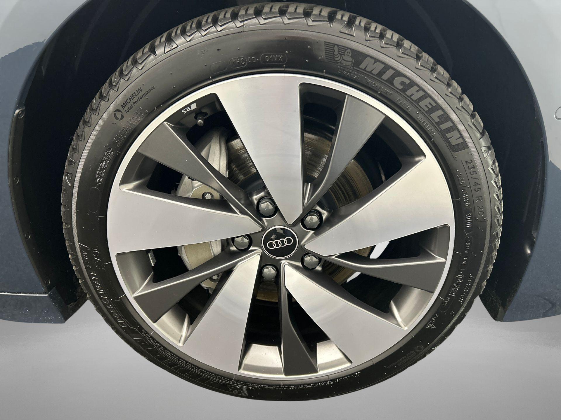 Velgen Audi Sport, 10-spaak-aero, zijdemat-grijs, glansgedraaid