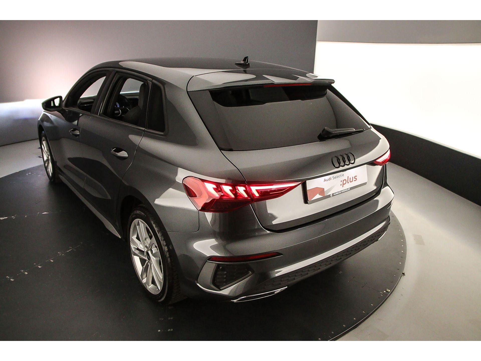 Parkeerassistent (inclusief parkeerhulp voor en achter)