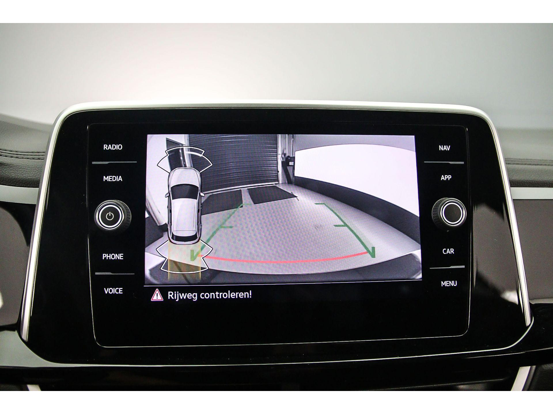 Achteruitrijcamera (Rear View)