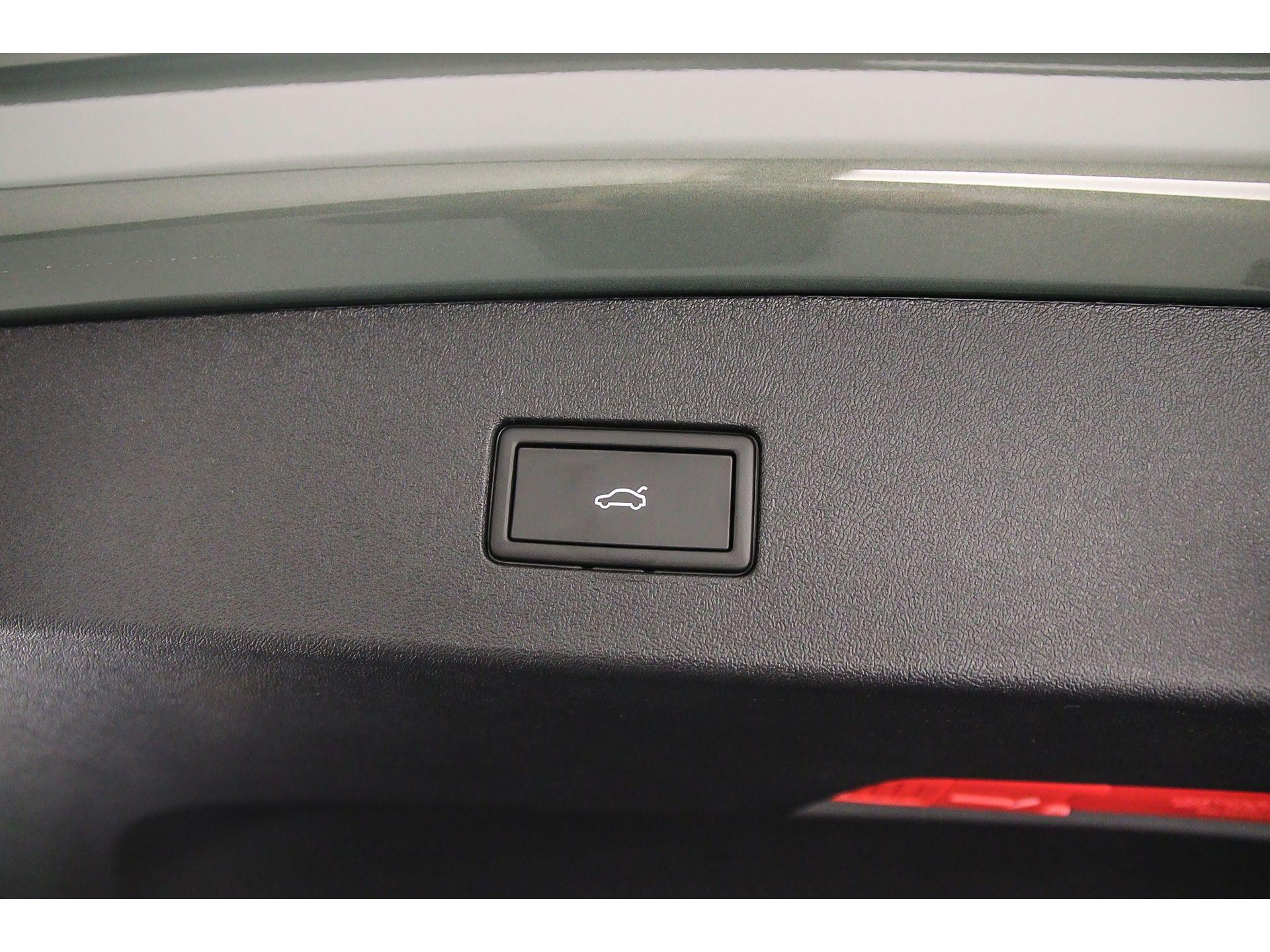 elektrisch bedienbare achterklep met sensorsturing