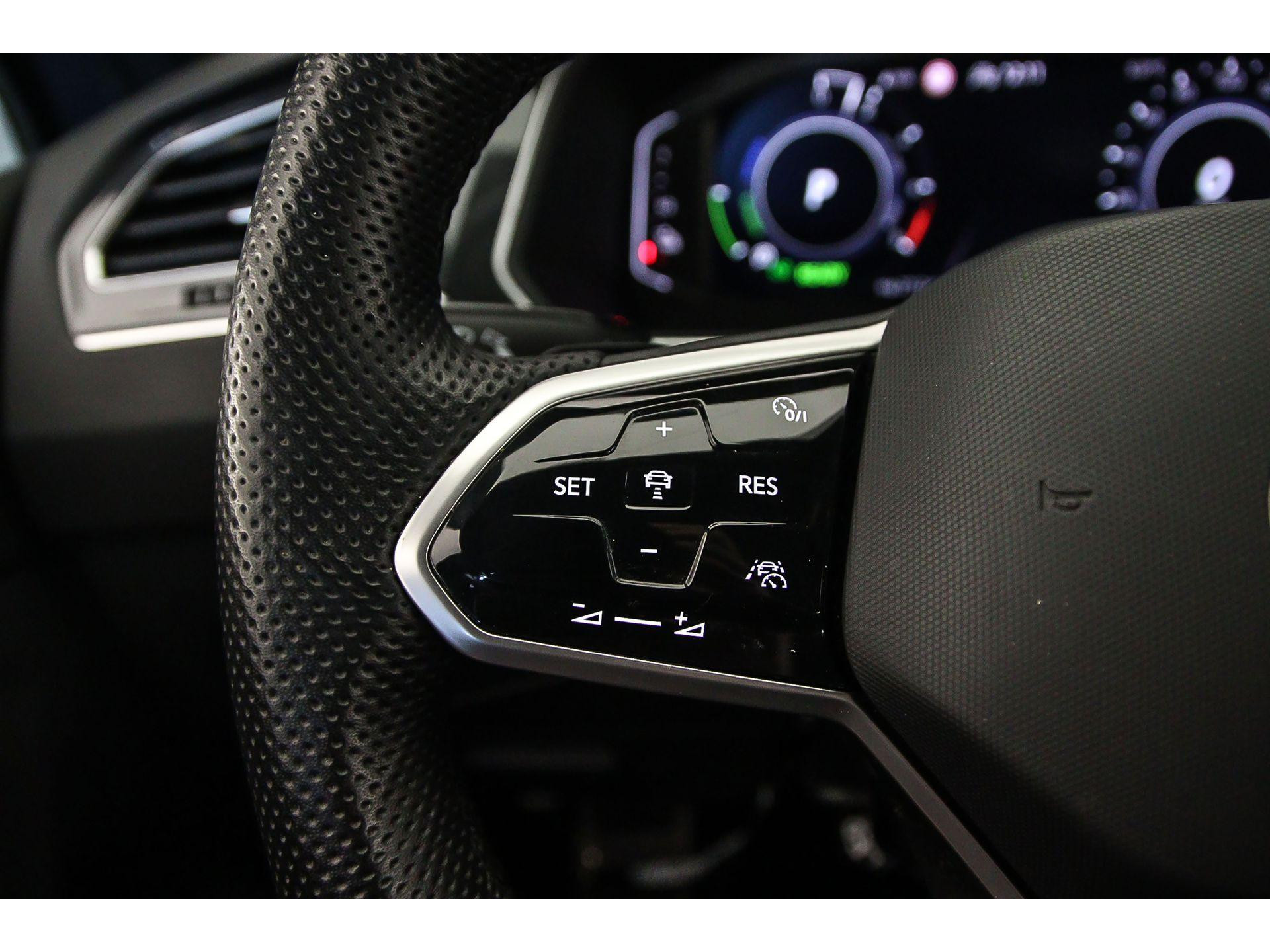 cruise control adaptief met Stop&Go en stuurhulp