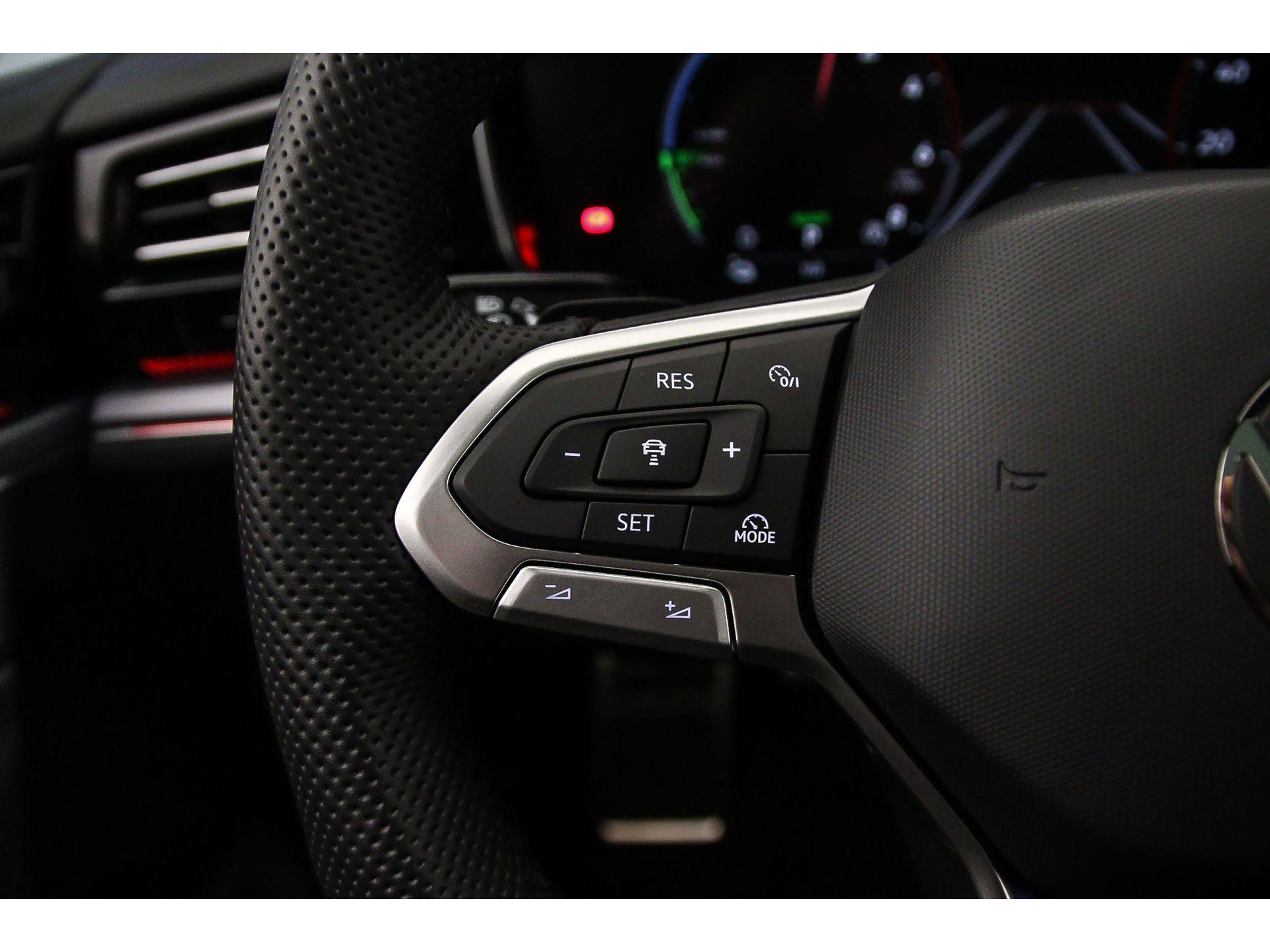 cruise control adaptief met Stop&Go en stuurhulp