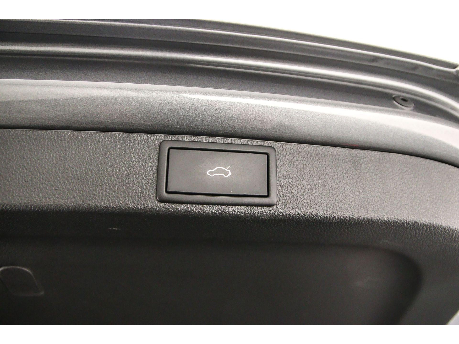 Virtual Pedal, elektrisch bedienbare achterklep met voetsensor