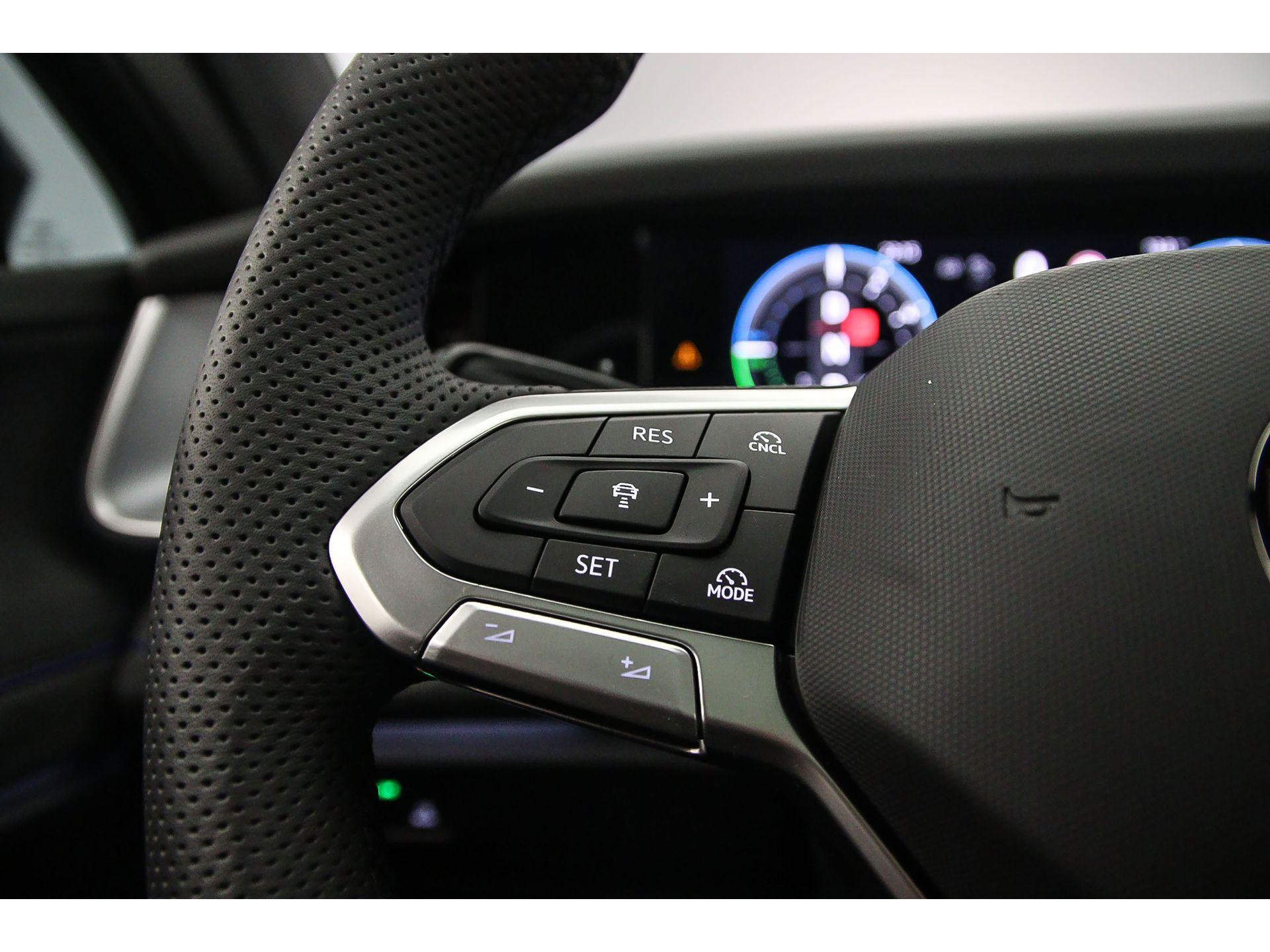 cruise control adaptief met Stop&Go en stuurhulp