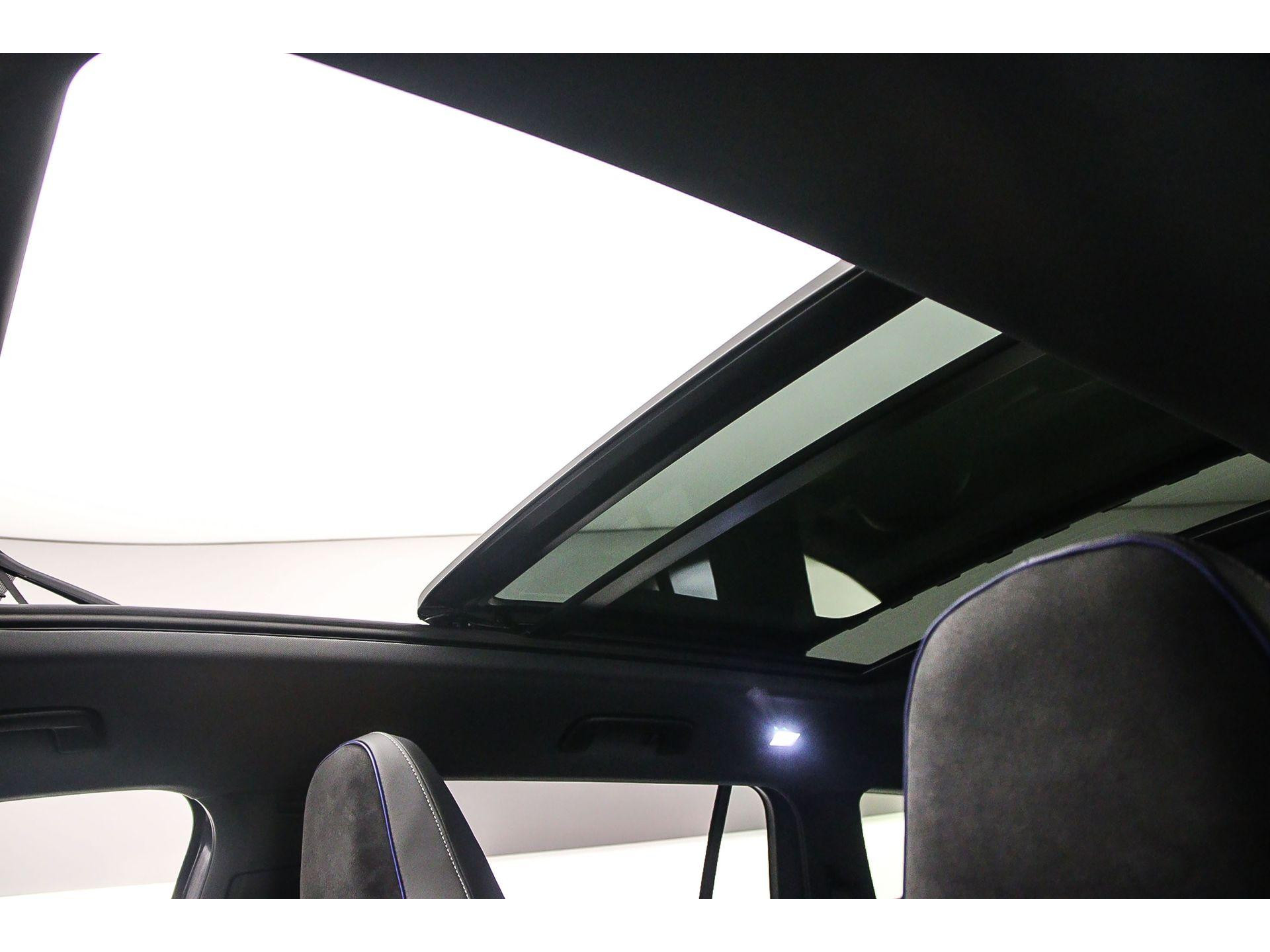 Panoramisch schuif-, kanteldak, elektrisch bedienbaar