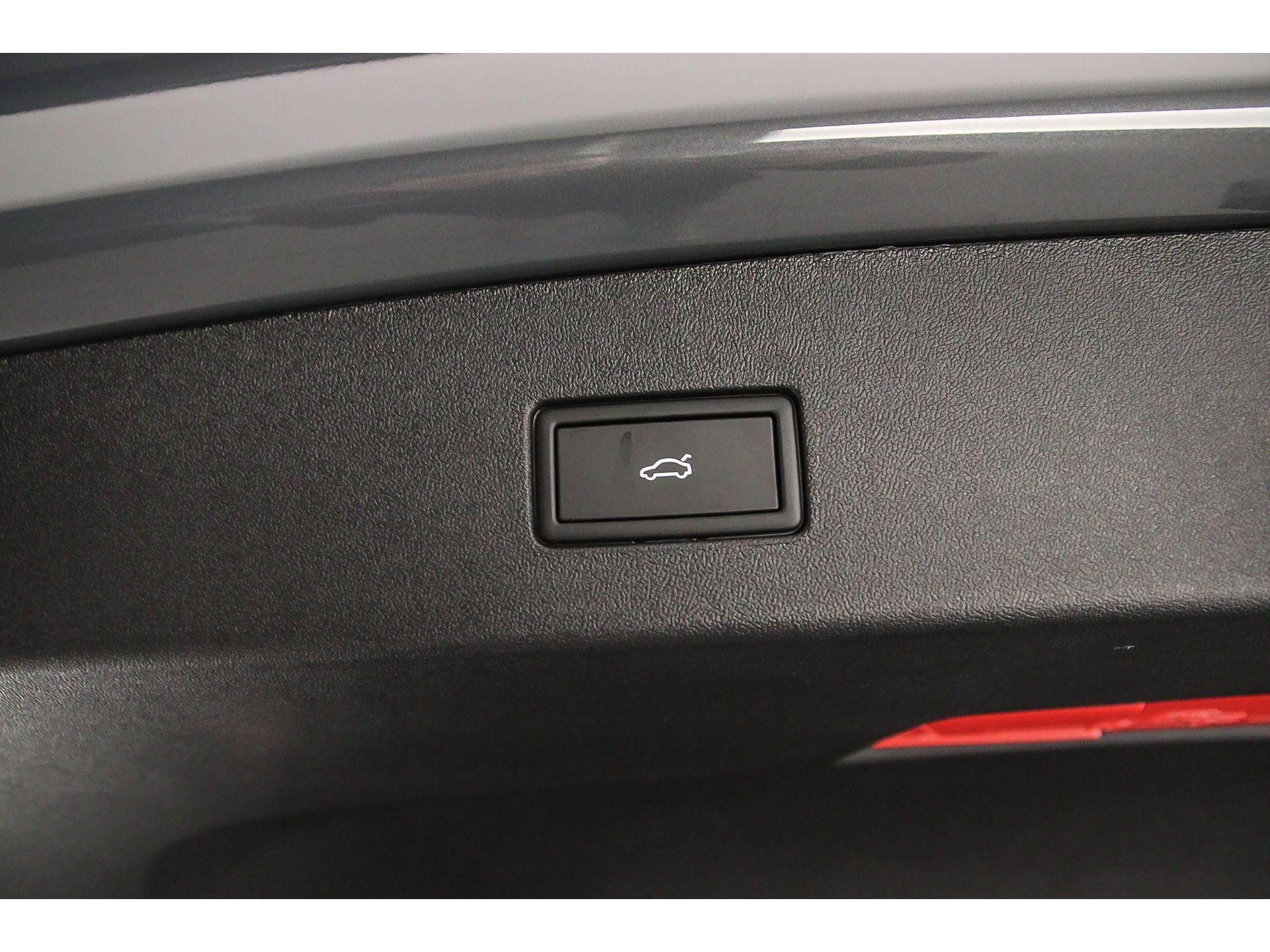 elektrisch bedienbare achterklep met sensorsturing