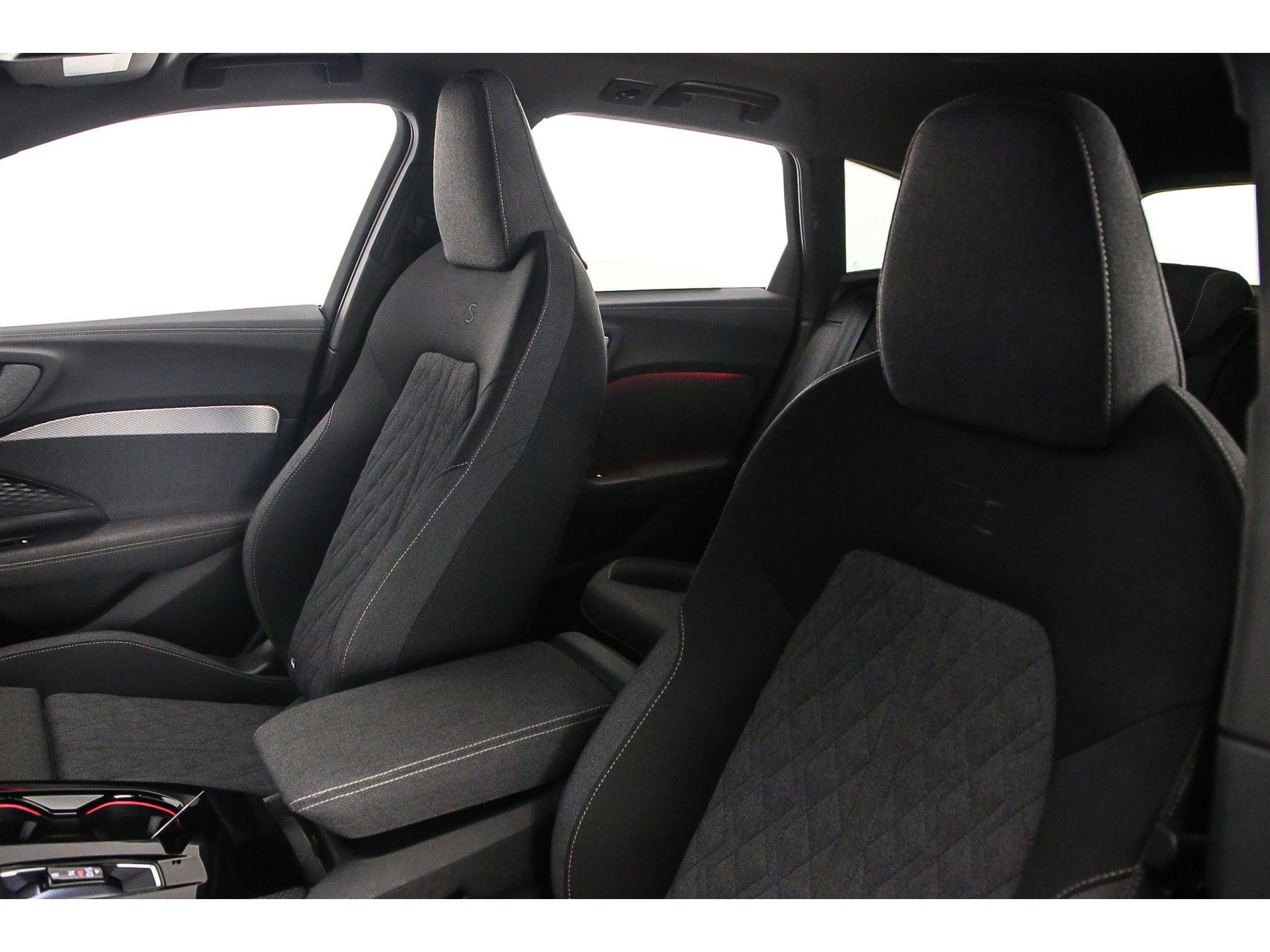 Stof/kunstleder kaskade met ruitenstiksel