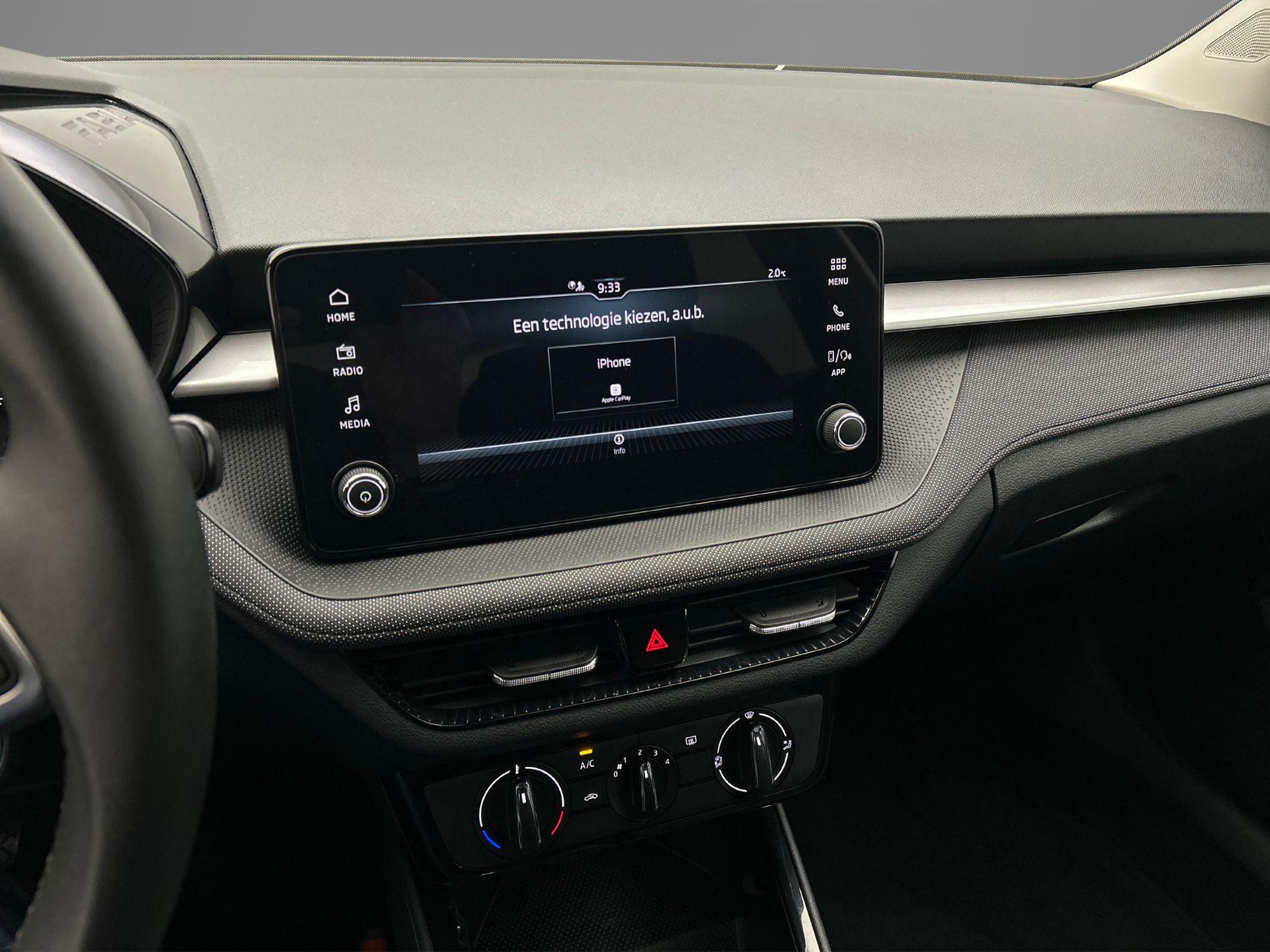 Apple Carplay/Android Auto