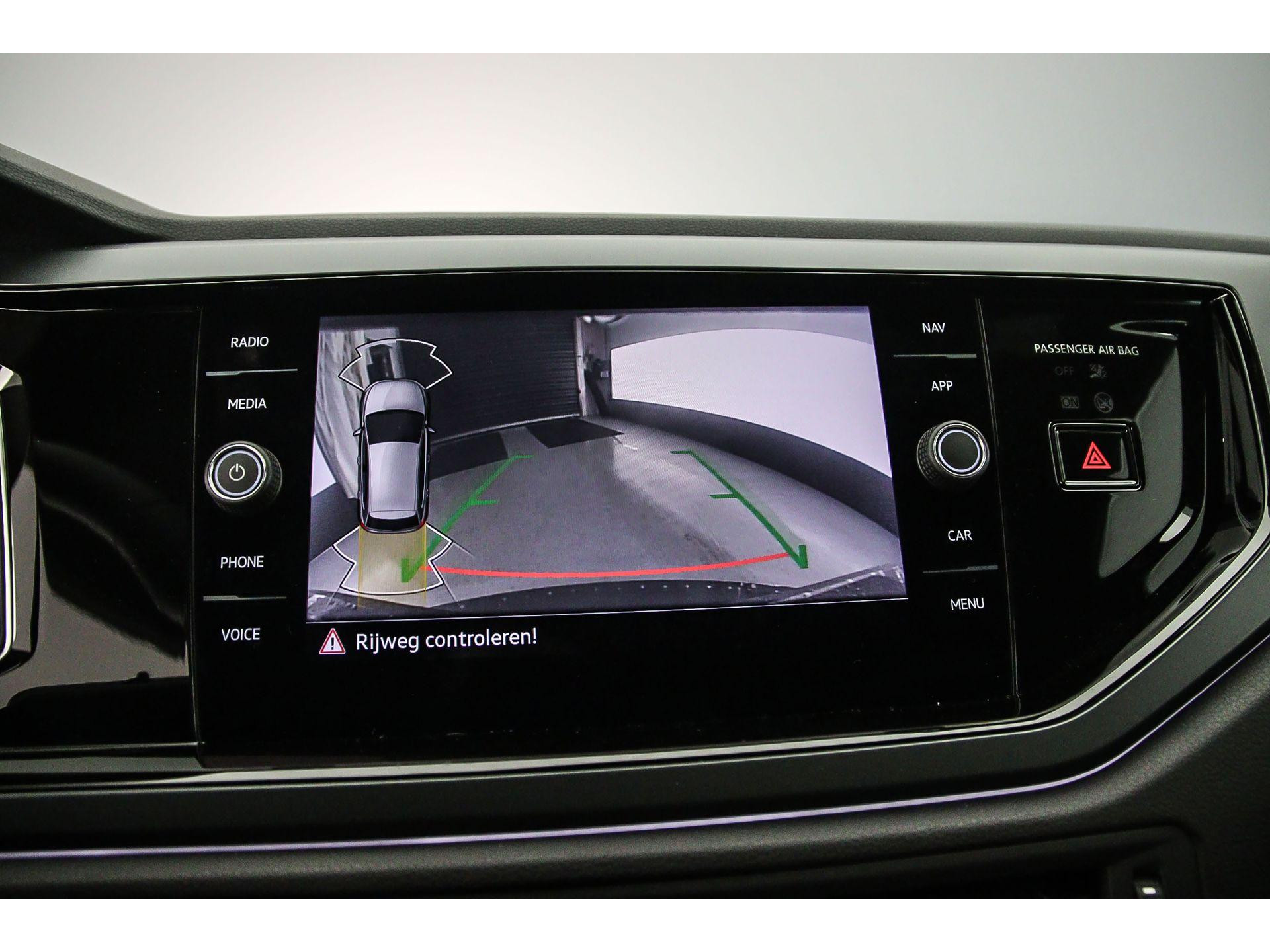 Achteruitrijcamera (Rear View)