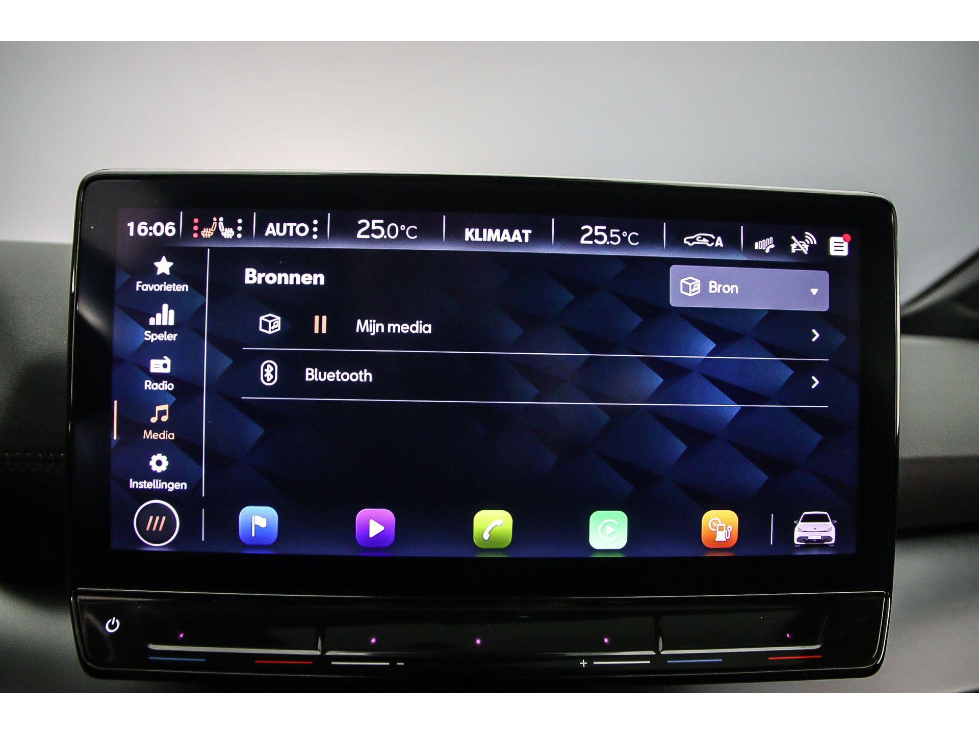 Apple Carplay/Android Auto