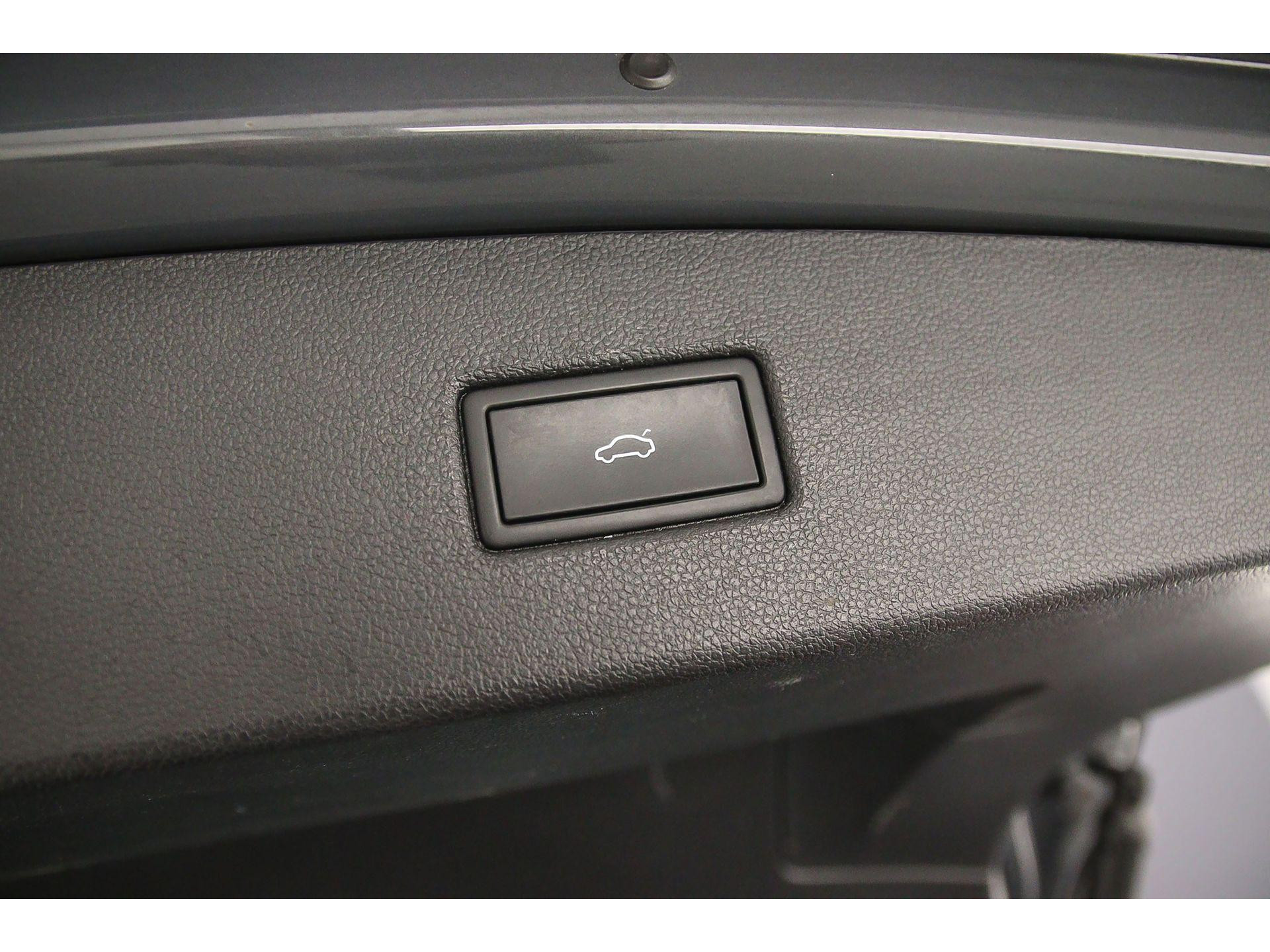 Achterklep met sensorgestuurde opening, elektrisch sluitbaar (Easy Open)