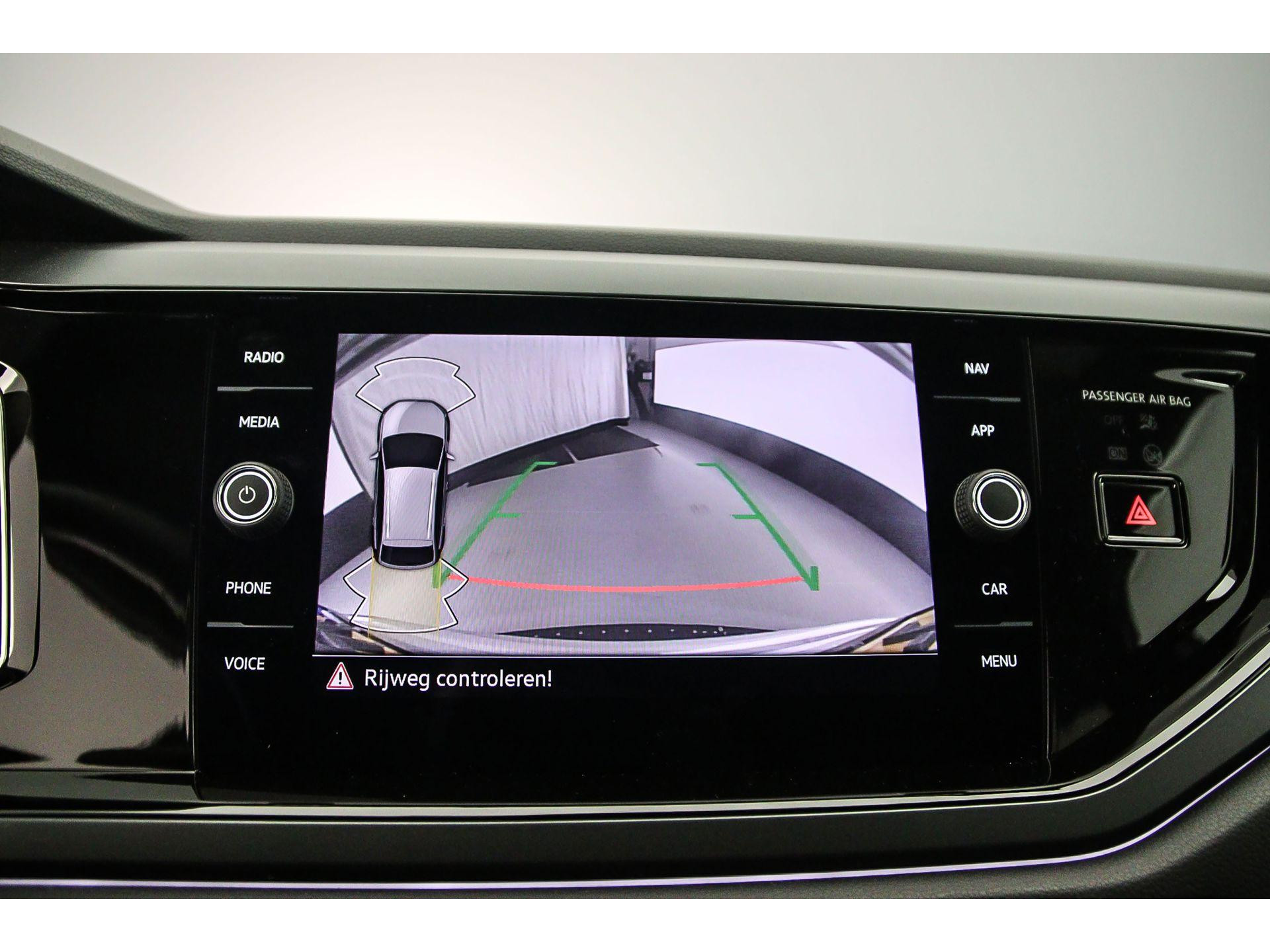 Achteruitrijcamera (Rear View)