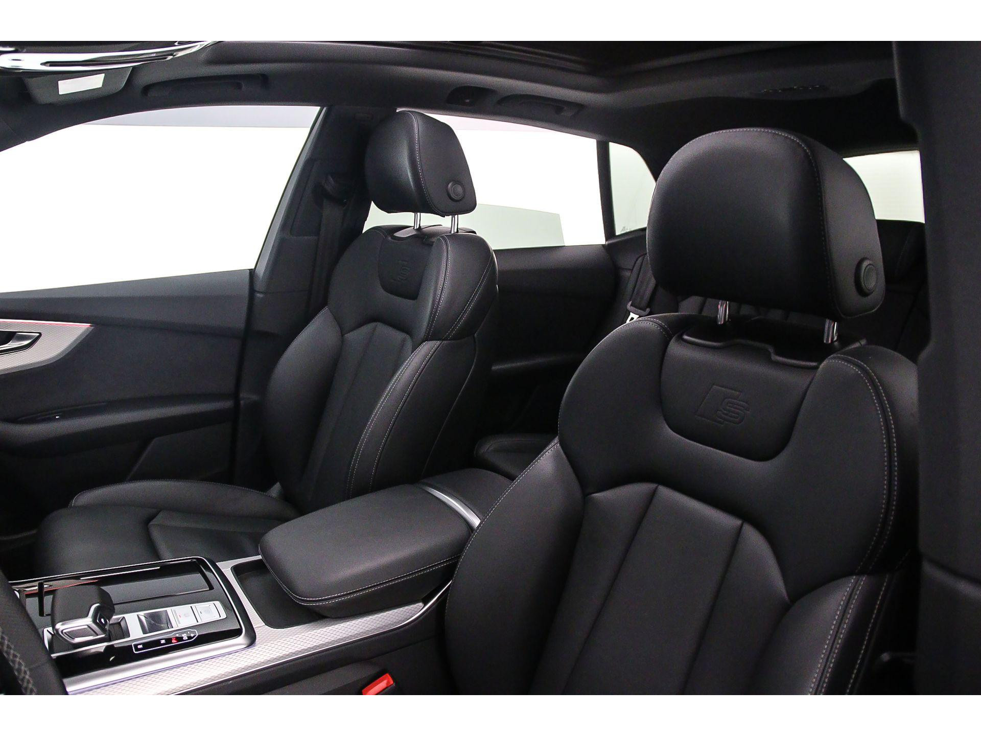 Elektrisch verstelbare voorstoelen met geheugenfunctie voor de bestuurdersstoel