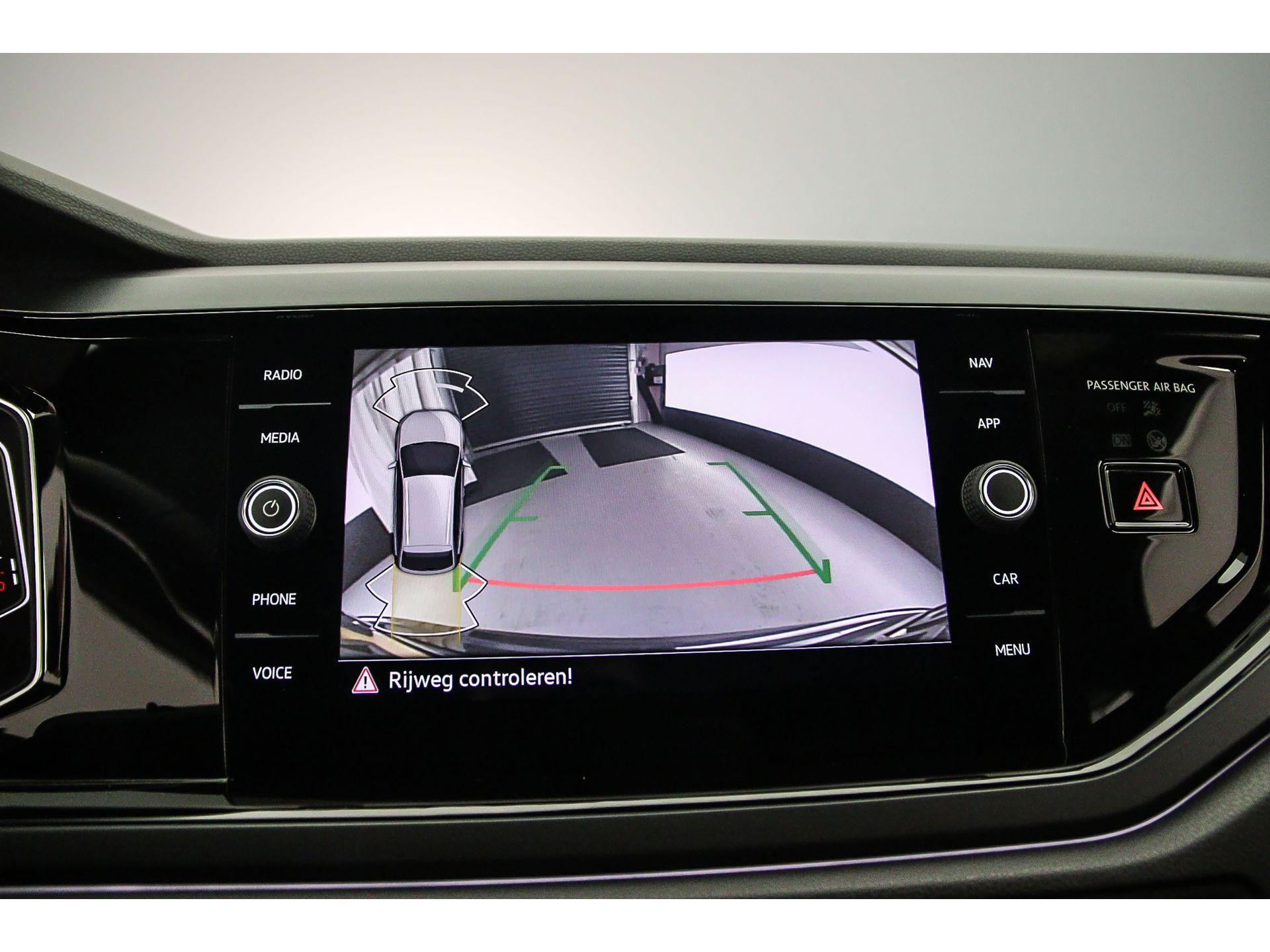 Achteruitrijcamera (Rear View)