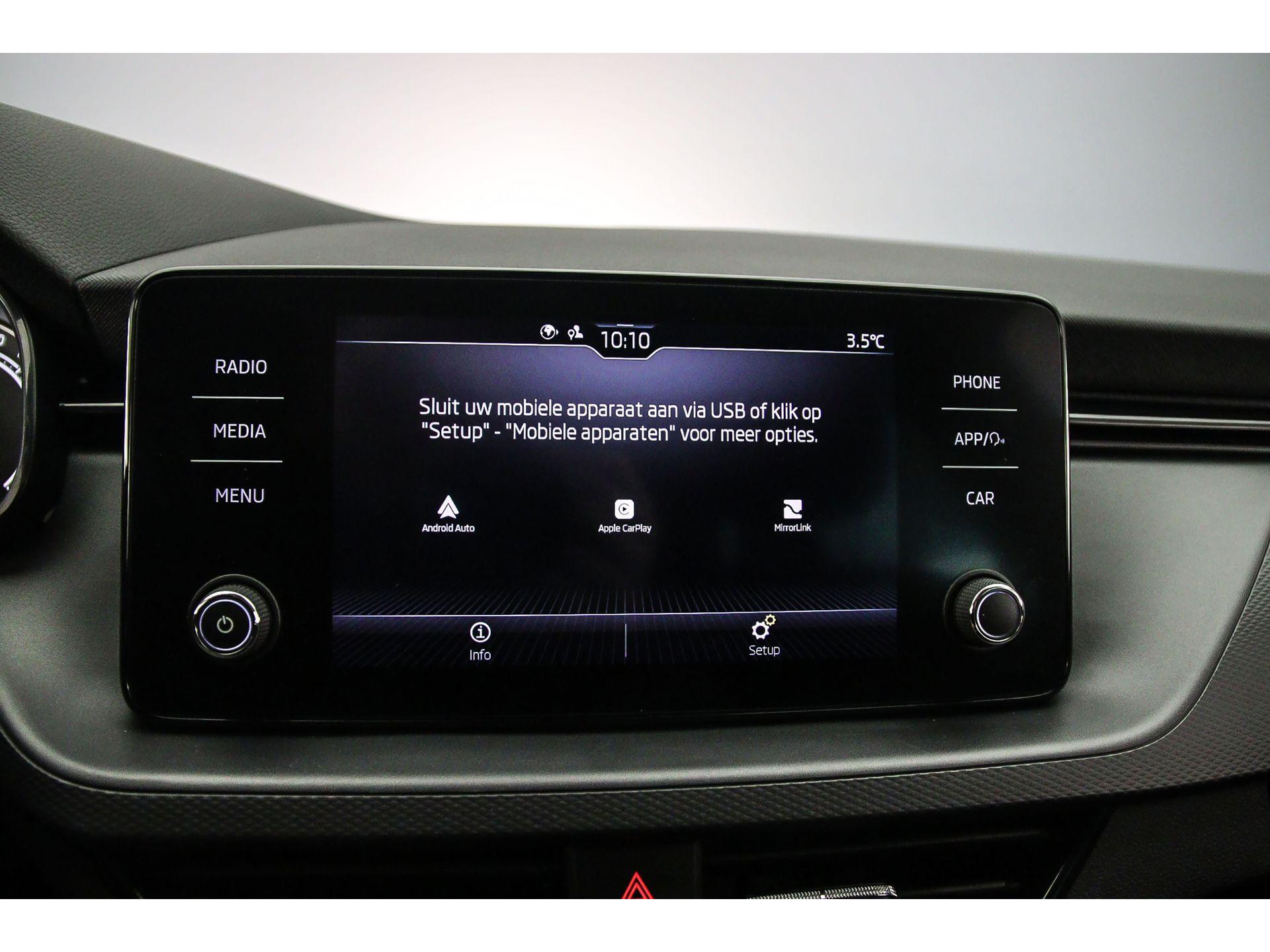 Apple Carplay/Android Auto