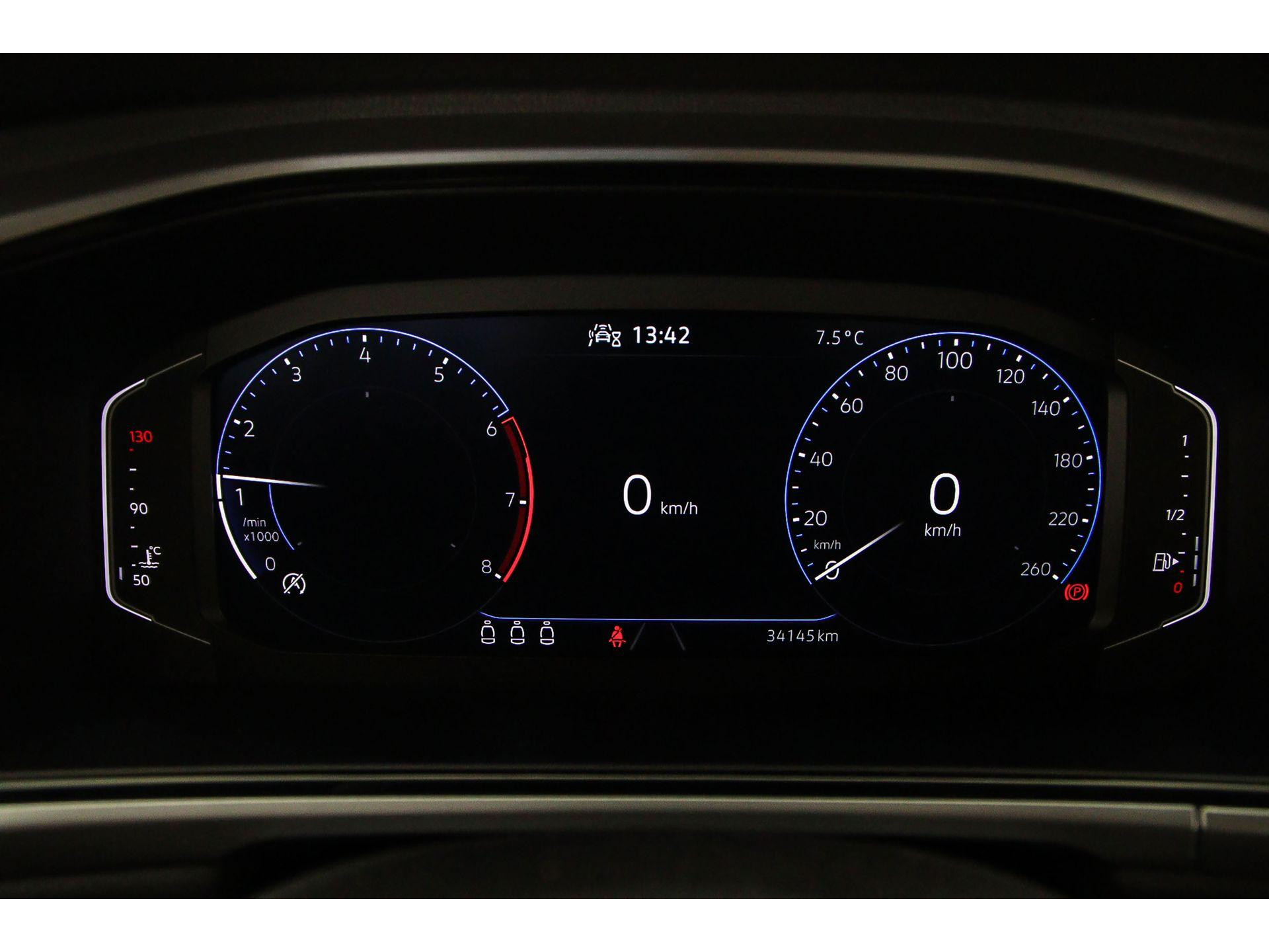 Digital Cockpit Pro (26 cm)