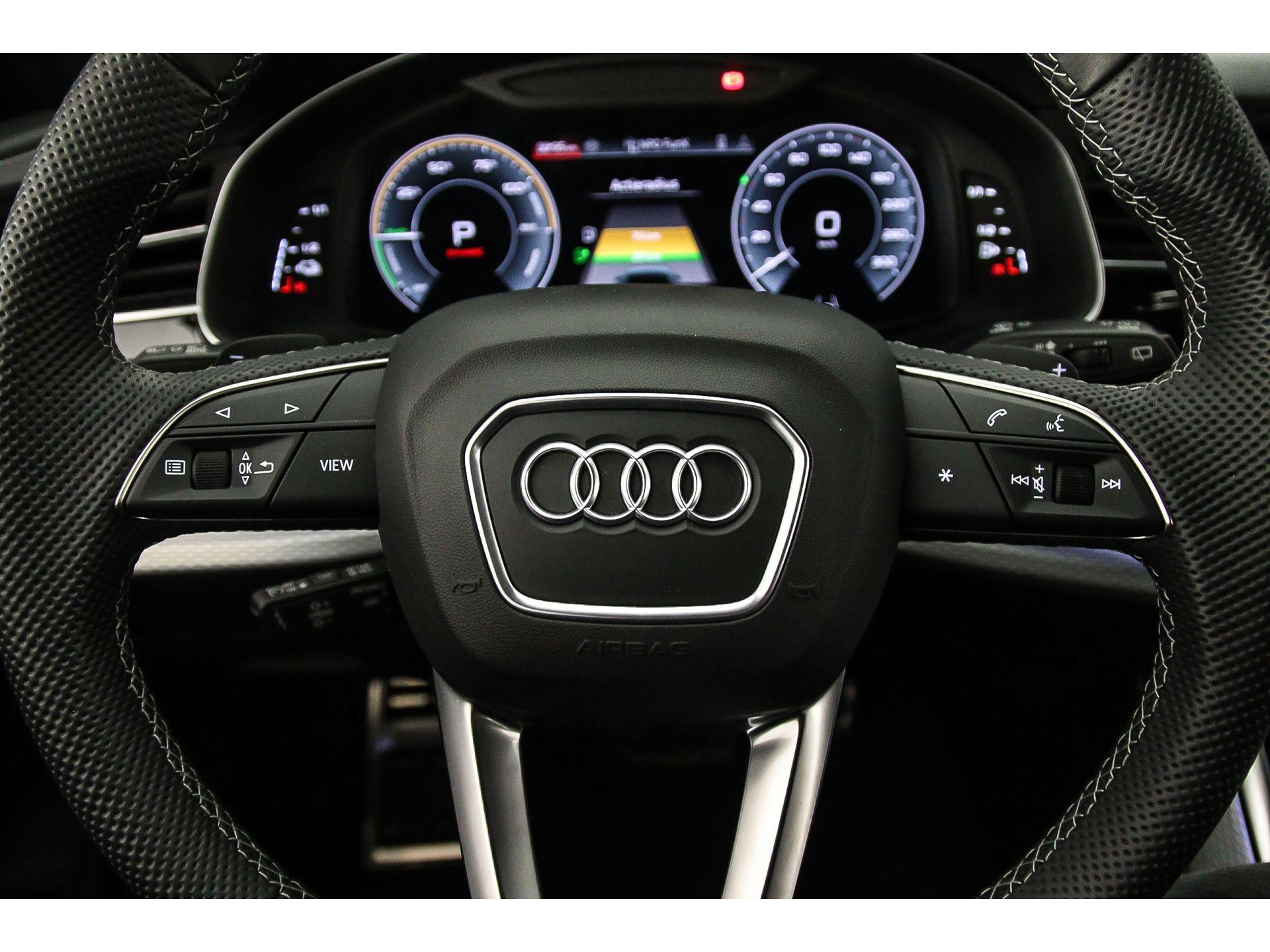 Driespaaks lederen stuur, multifunctioneel, met stuurpaddels, verwarmbaar