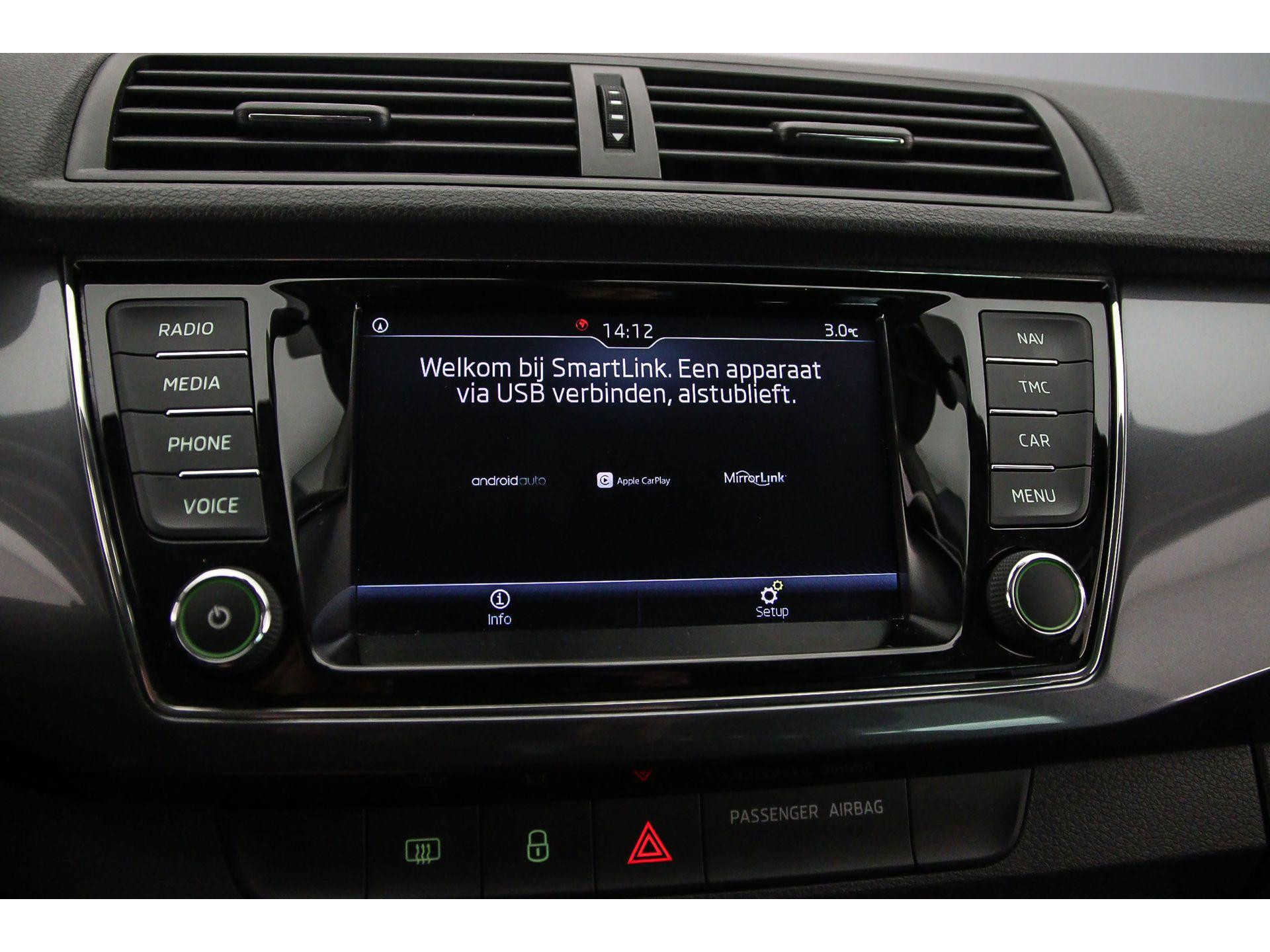 Apple Carplay/Android Auto