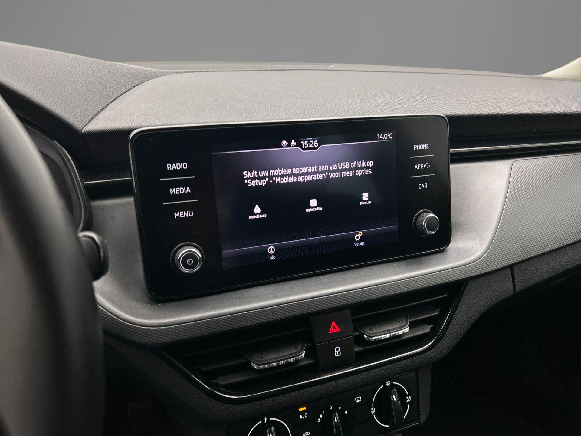 Apple Carplay/Android Auto