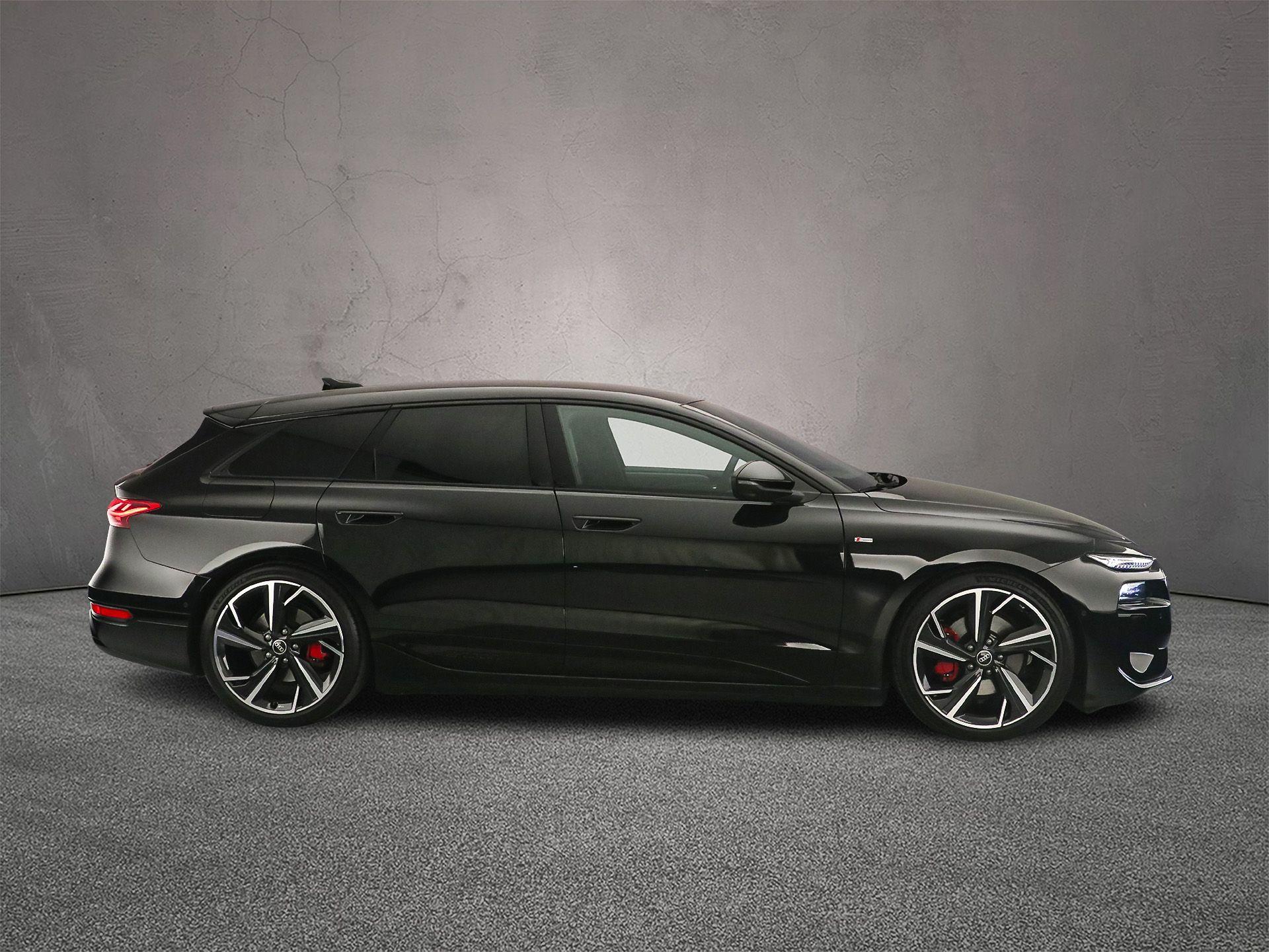 Velgen Audi Sport, 5-arm-dynamiek, zwart metallic, glansgedraaid