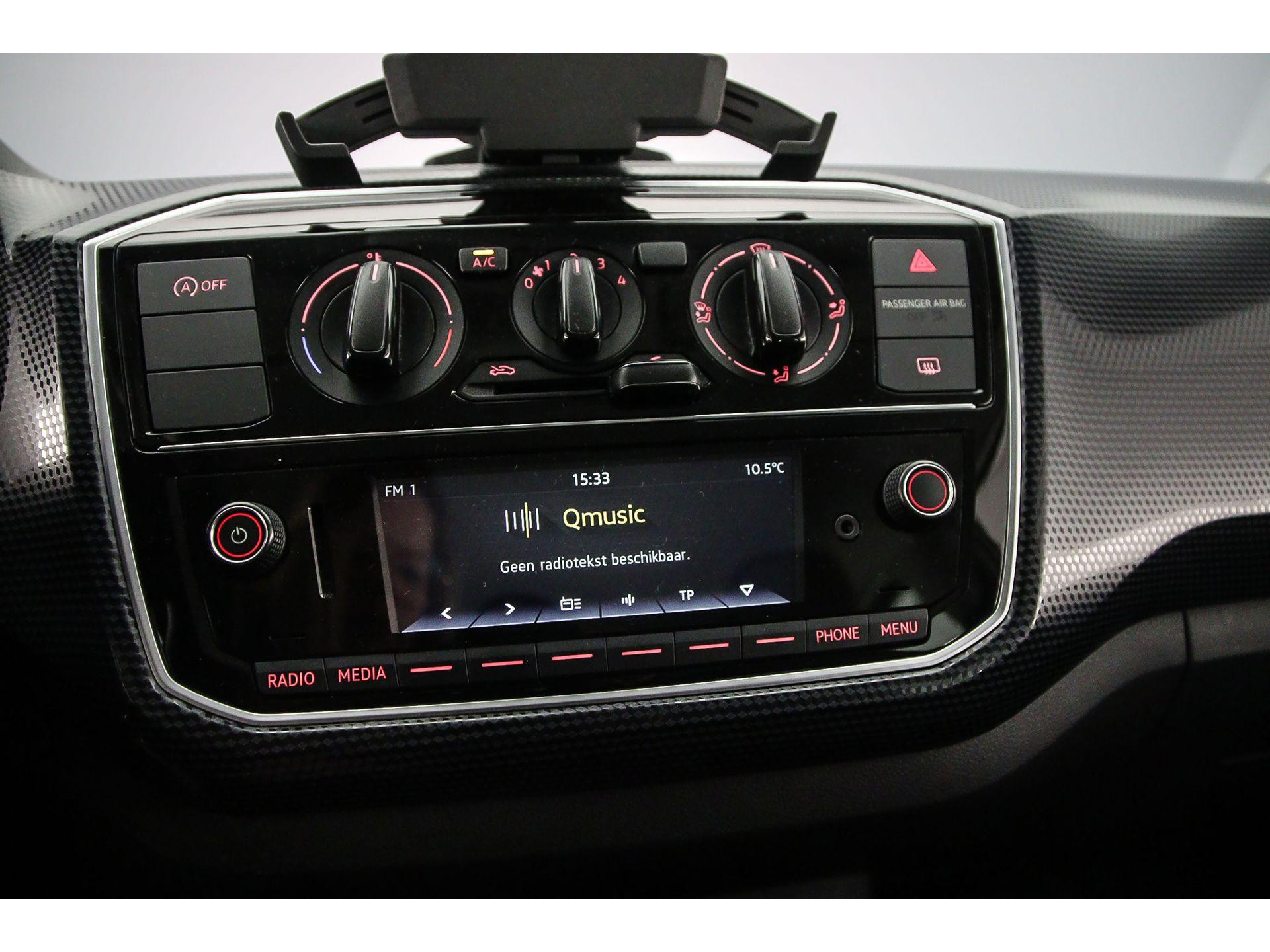 Radio- en multimediasysteem 'Composition'