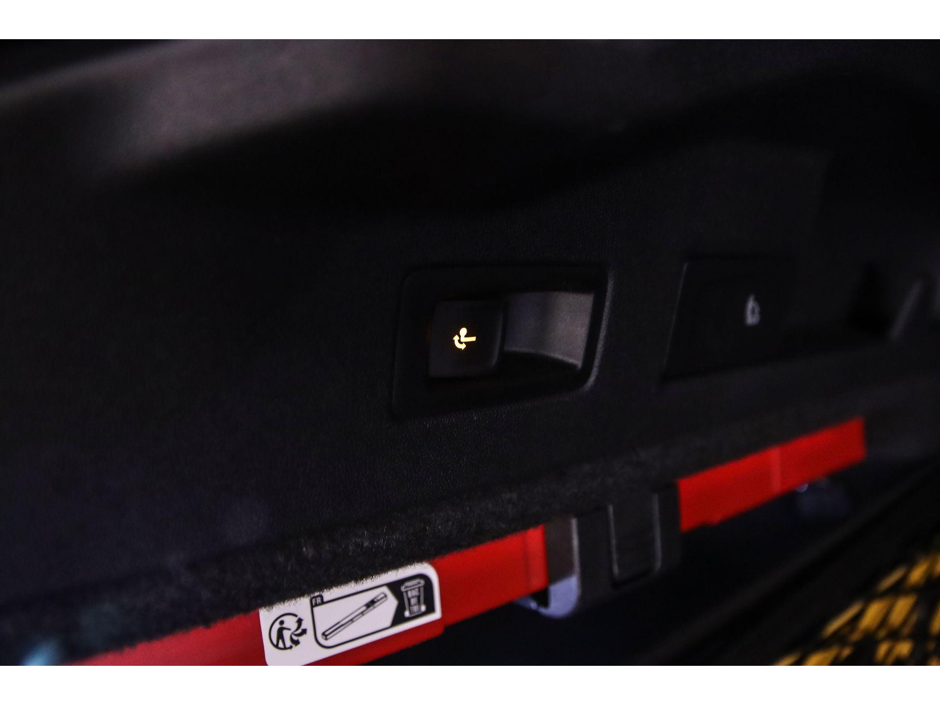 Trekhaak Elektrisch uitklapbaar, mechanisch inklapbaar