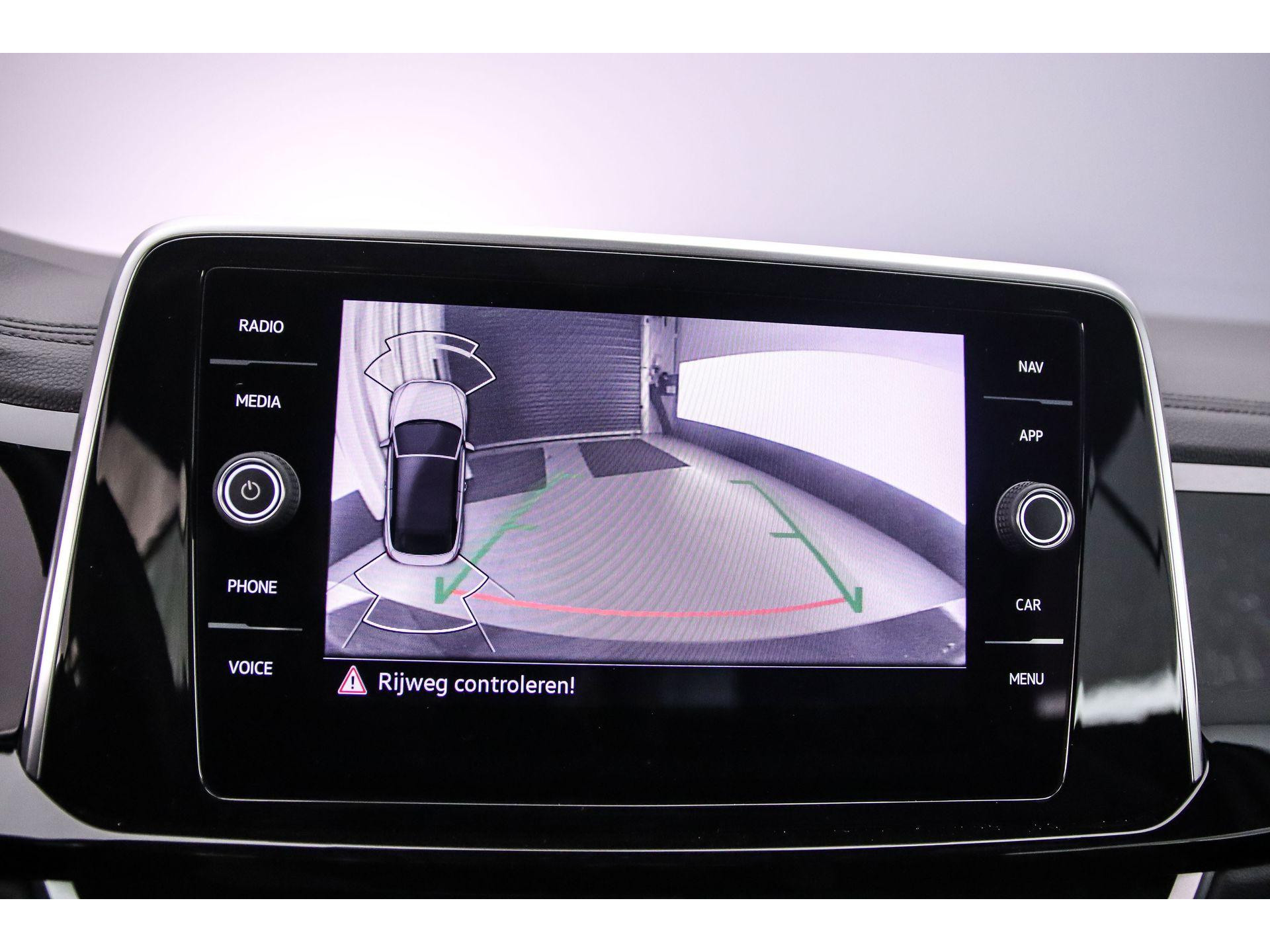 Achteruitrijcamera (Rear View)