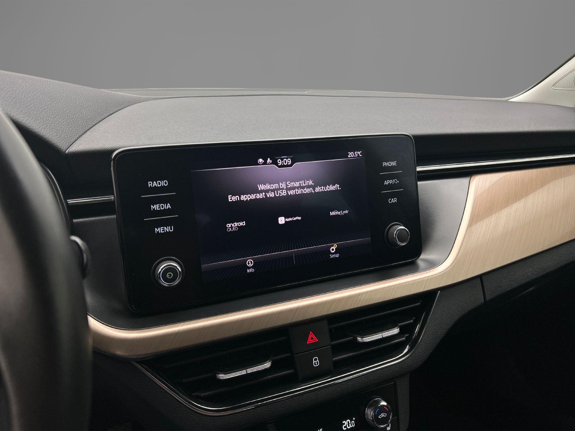Apple Carplay/Android Auto