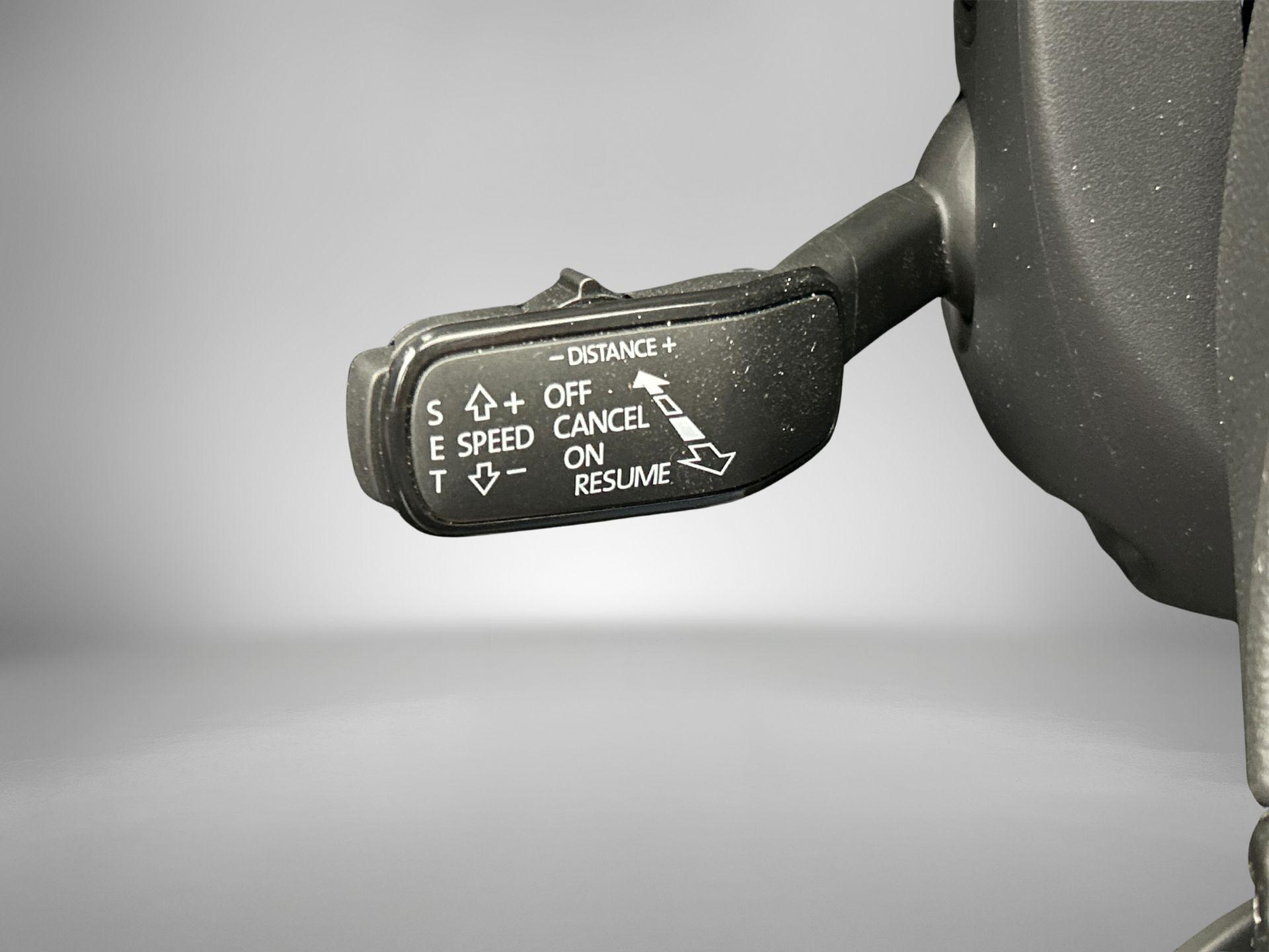 Adaptive Cruise Control (t/m 210km per uur)