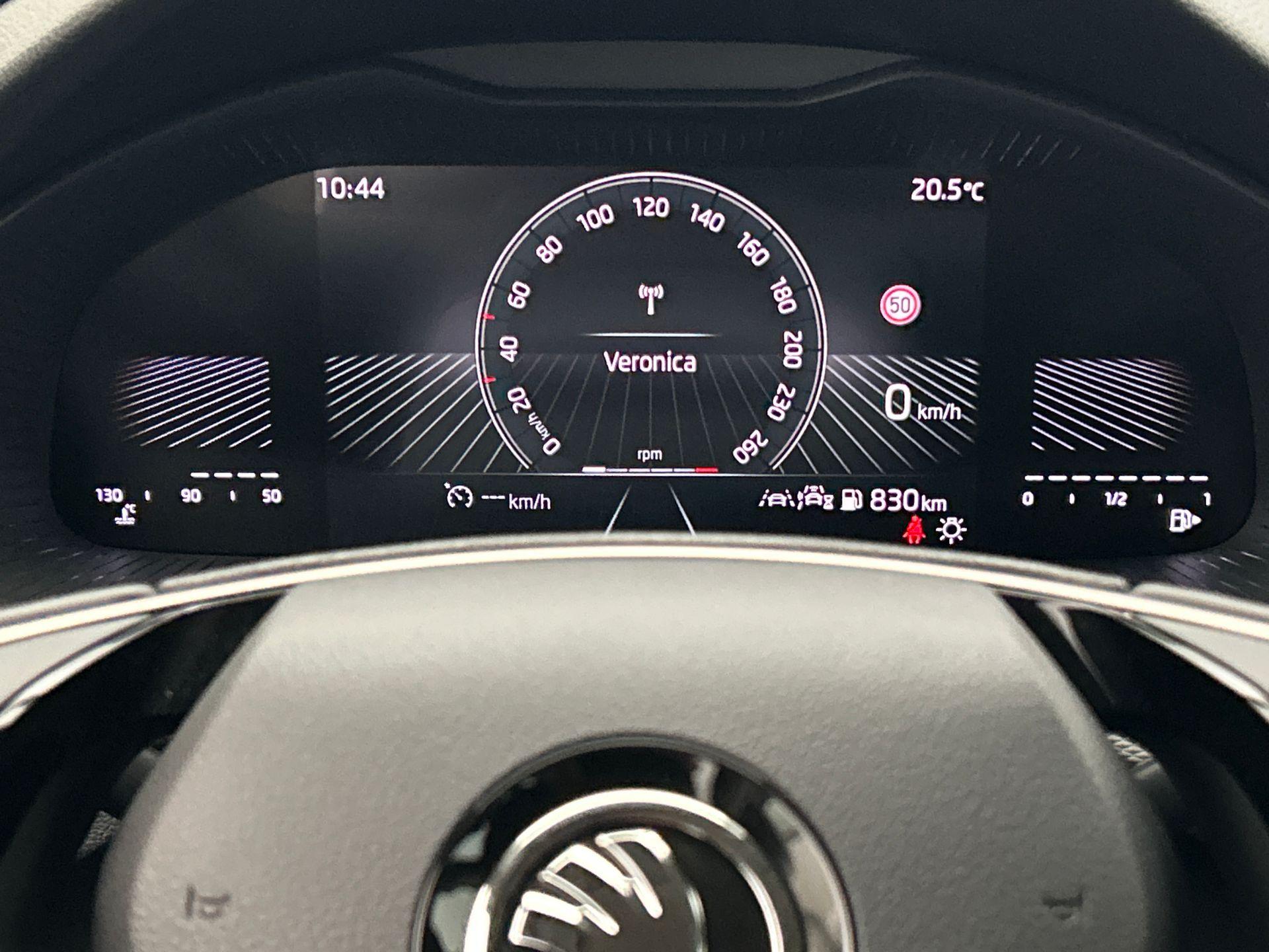 Virtual Cockpit met 10" kleurenscherm