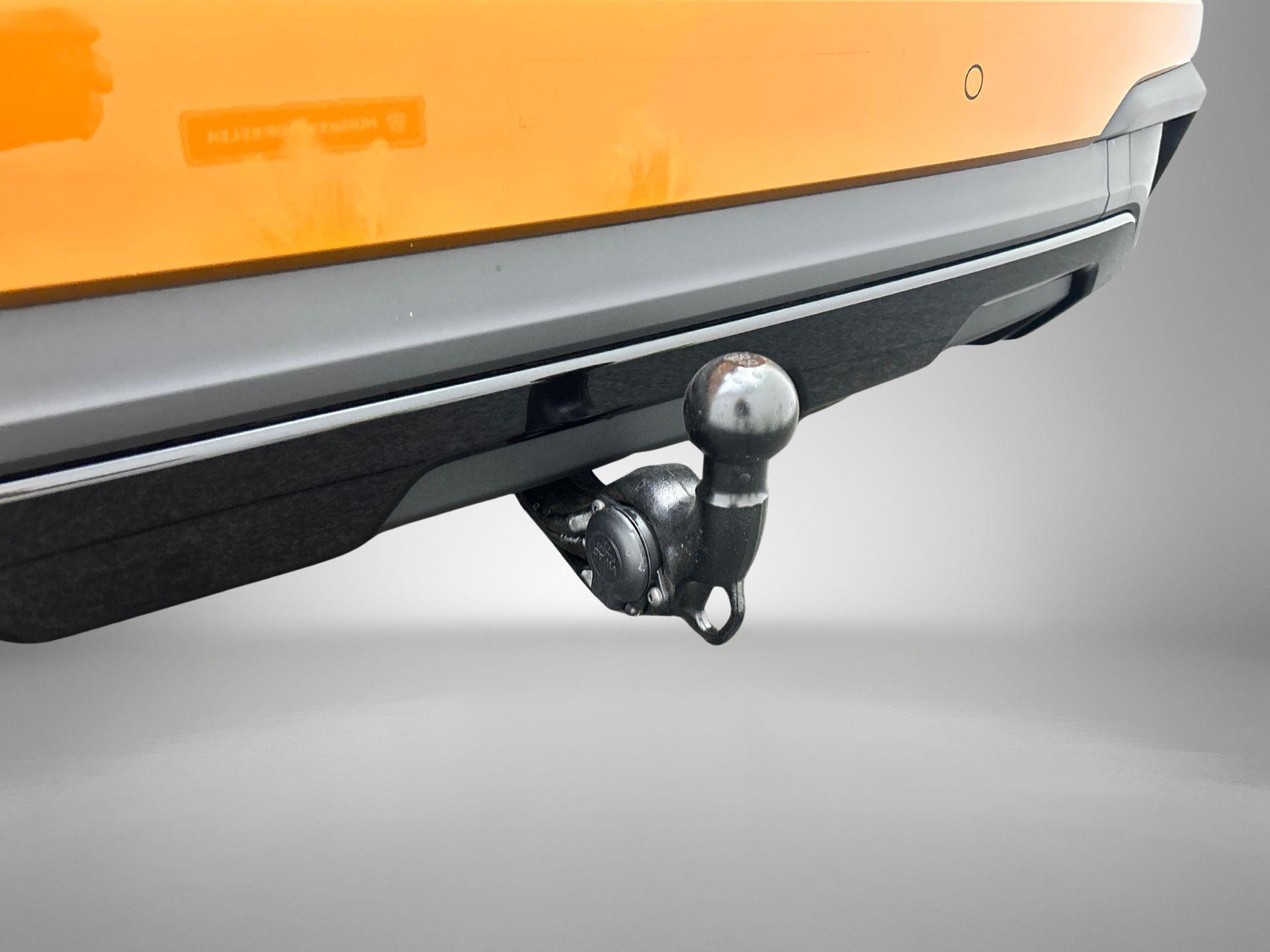 Mechanisch wegklapbare trekhaak