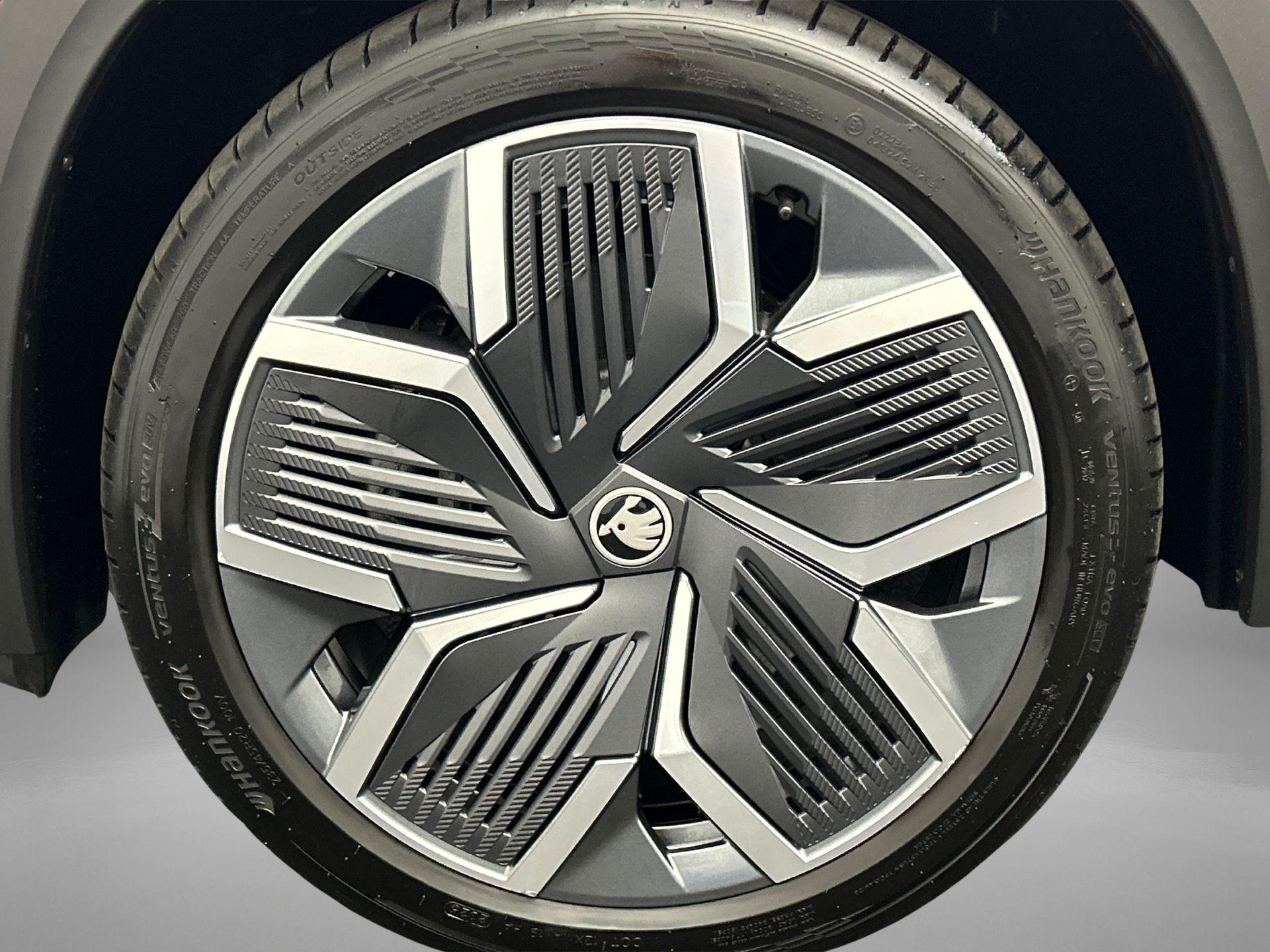 20" lichtmetalen velgen Rila aero, antraciet zwart