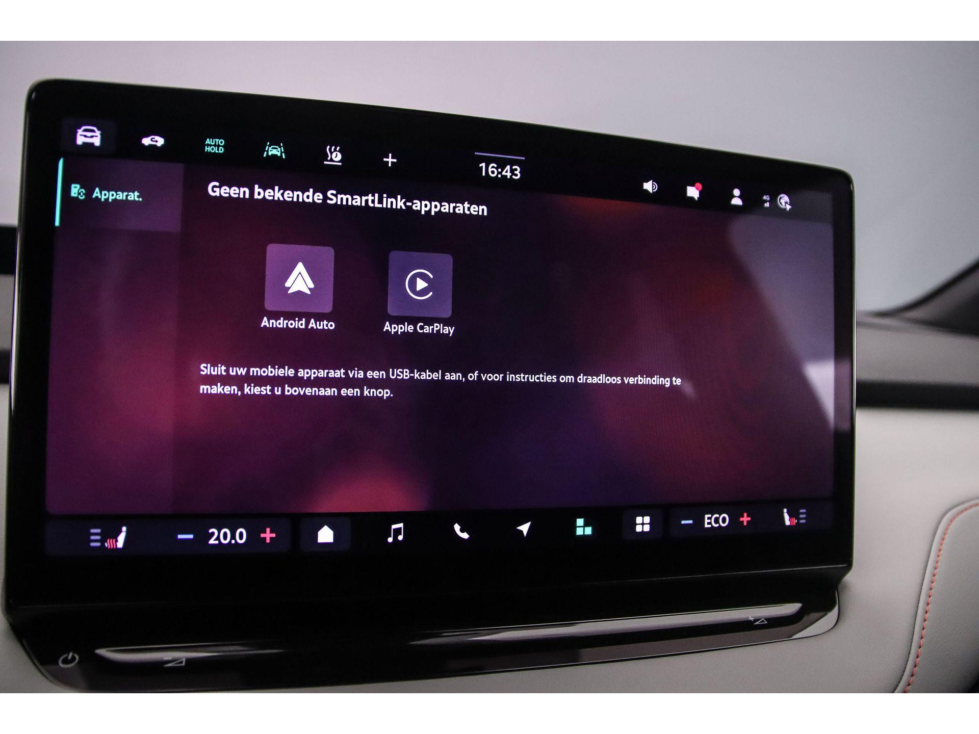 Apple Carplay/Android Auto