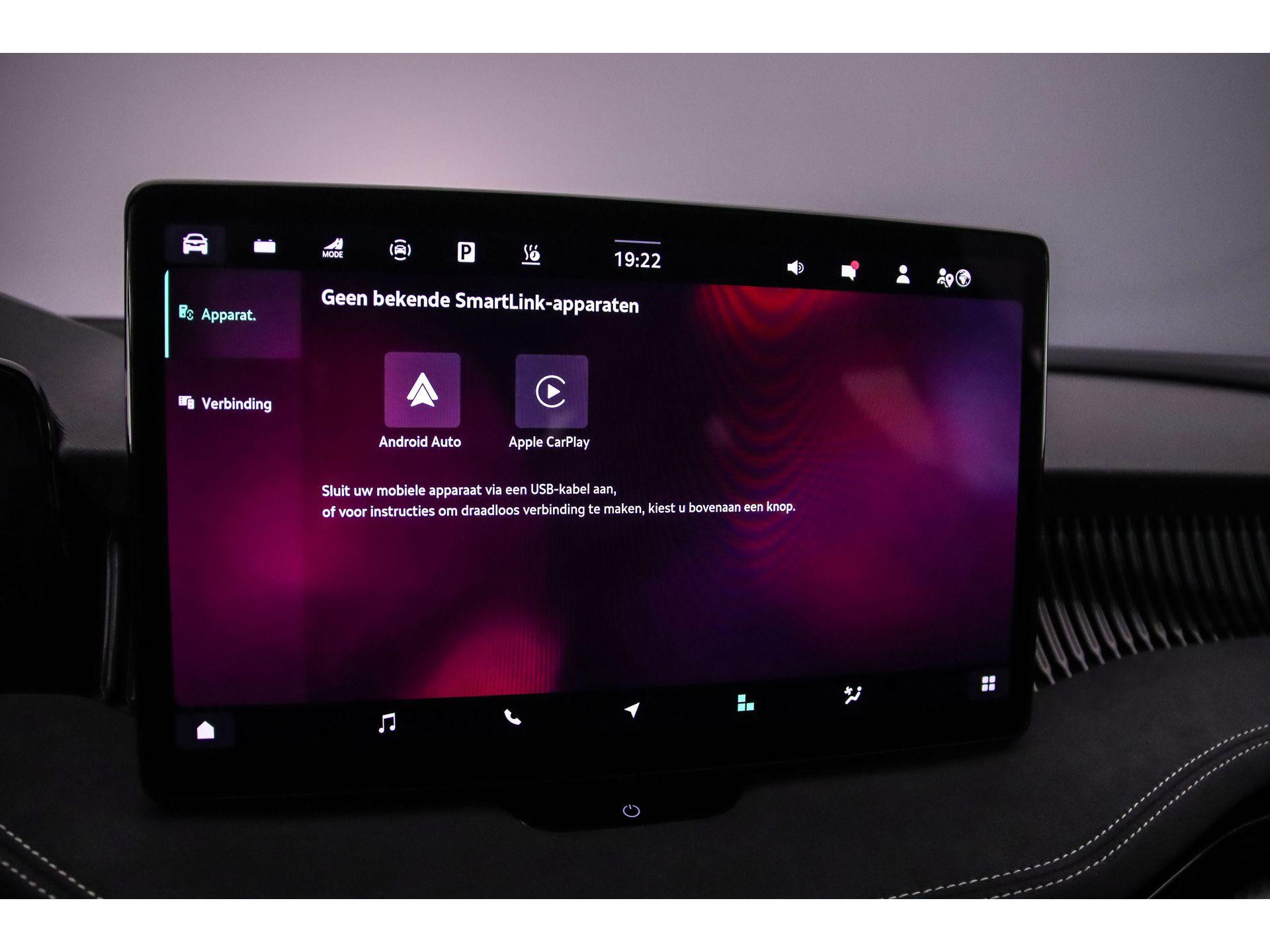 Apple Carplay/Android Auto