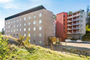 Bild 1. Lägenhet, Småbrukets backe, Huddinge 