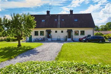 Bild 1. Lägenhet, Stenhusvägen, Skultuna 