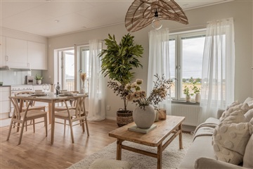 Bild 1. Lägenhet, Erik Dahlbergsgatan, Ystad 